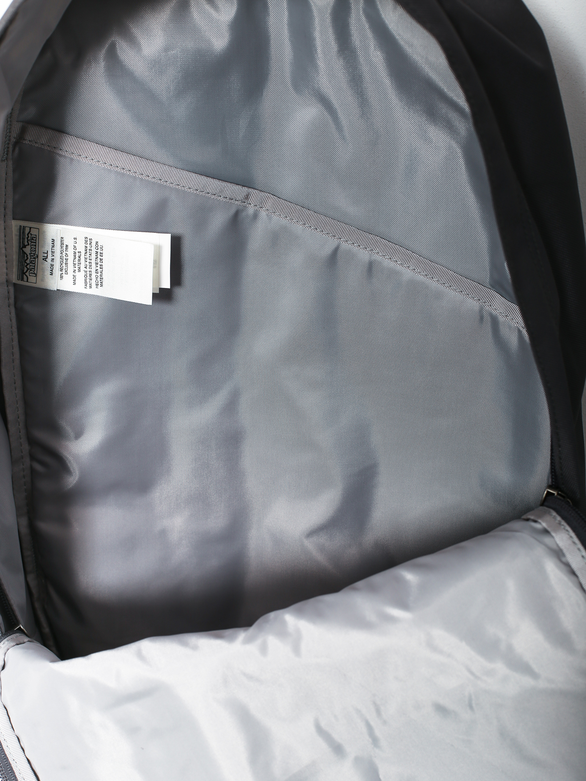 Batoh Patagonia Arbor Day Pack 20L (forge grey)