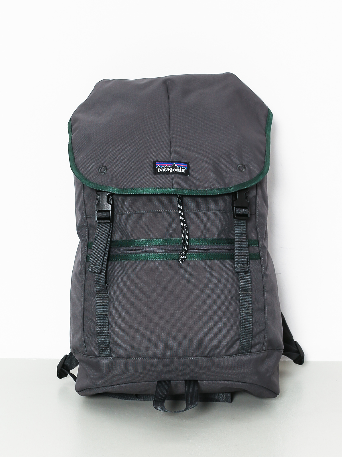 Batoh Patagonia Arbor Classic Pack 25L (forge grey)