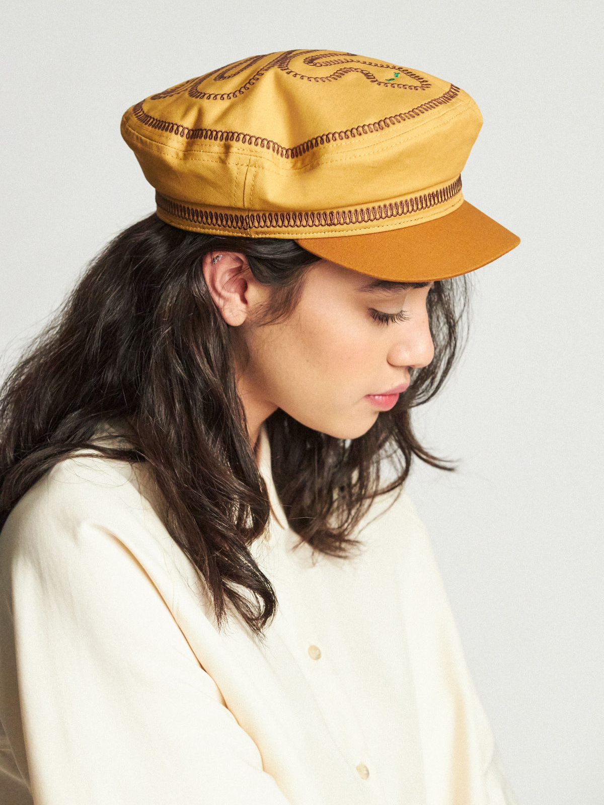 Klobouk s kšiltem Brixton Fiddler Emb ZD (nugget gold)