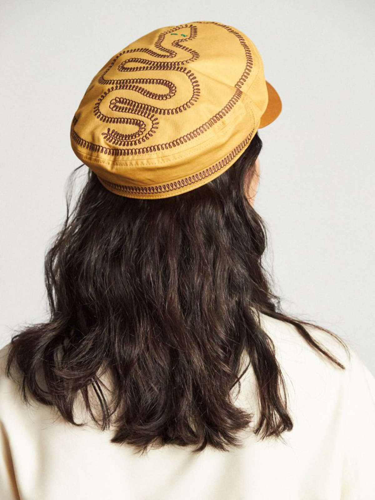 Klobouk s kšiltem Brixton Fiddler Emb ZD (nugget gold)