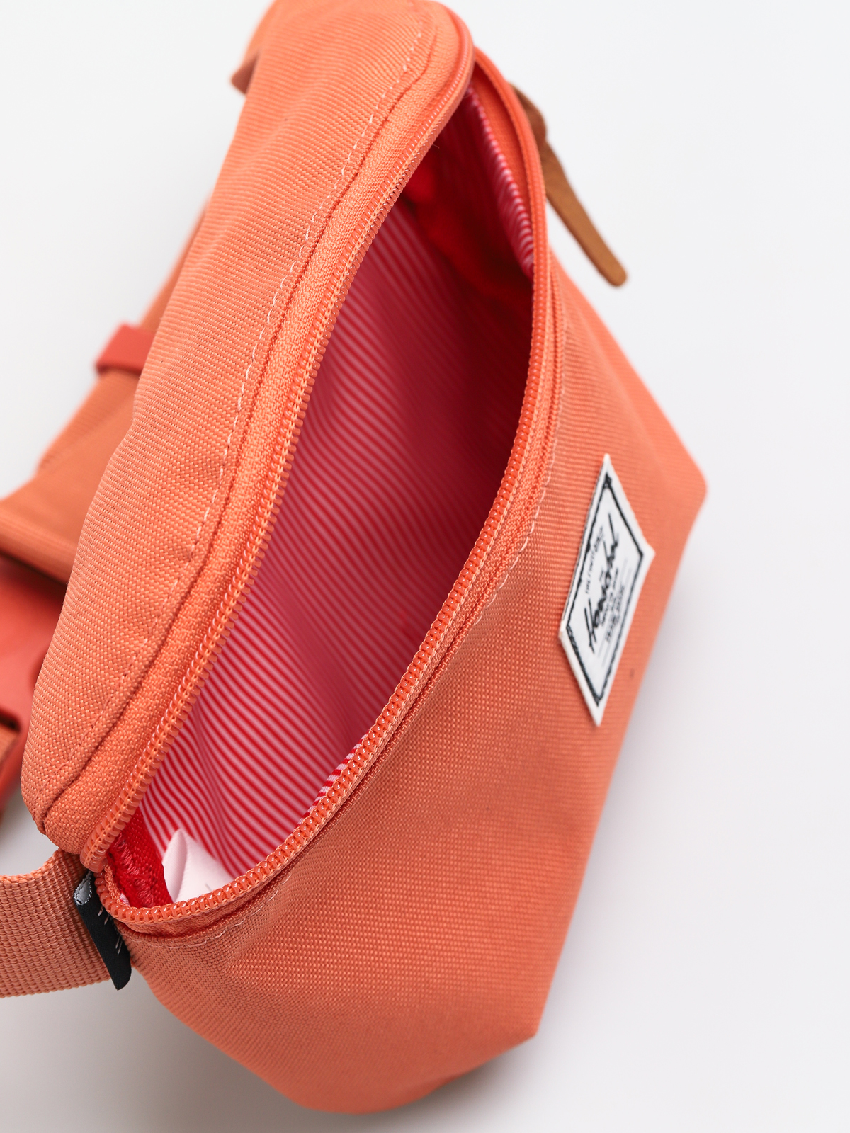 Ledvinka Herschel Supply Co. Fourteen (apricot brandy)