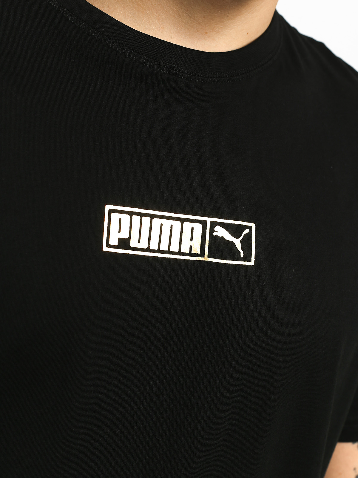 Tričko Puma Graphic Logo N 2 (cotton black/gold foil)