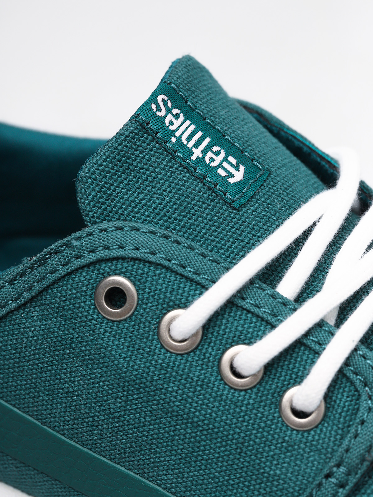 etnies scout green