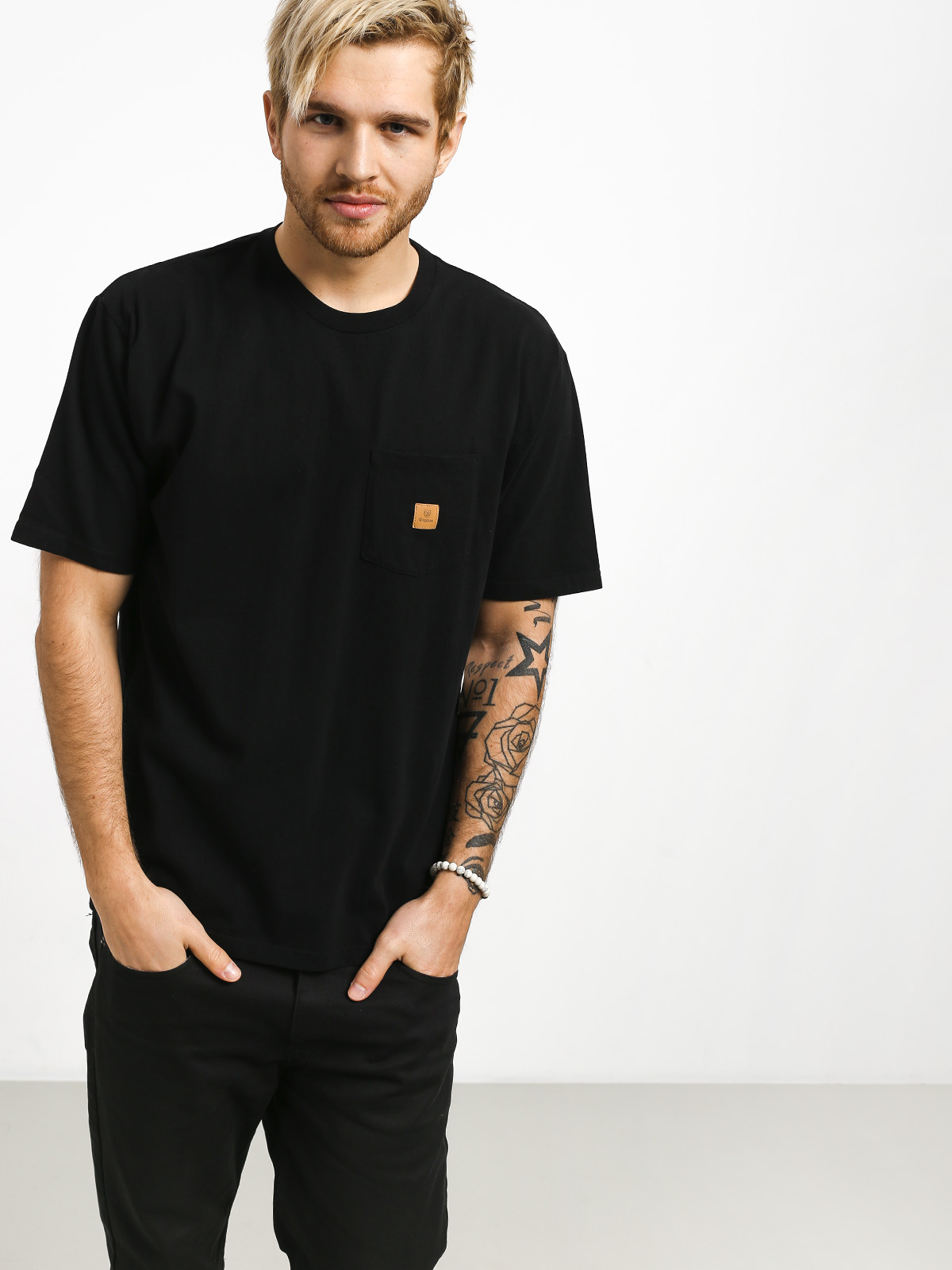 Tričko Brixton Main Label Pkt (black)