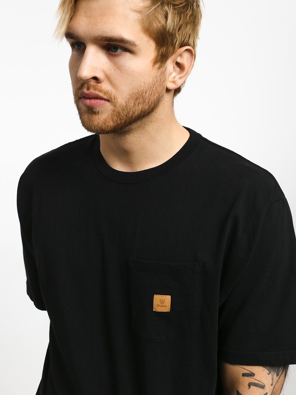 Tričko Brixton Main Label Pkt (black)