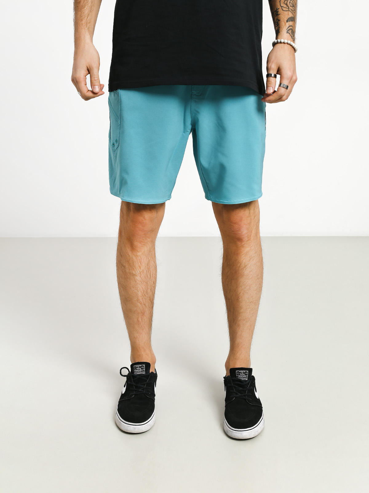 Plu00e1u017eovu00e9 krau0165asy Volcom Lido Solid Mod 18 (cyb)