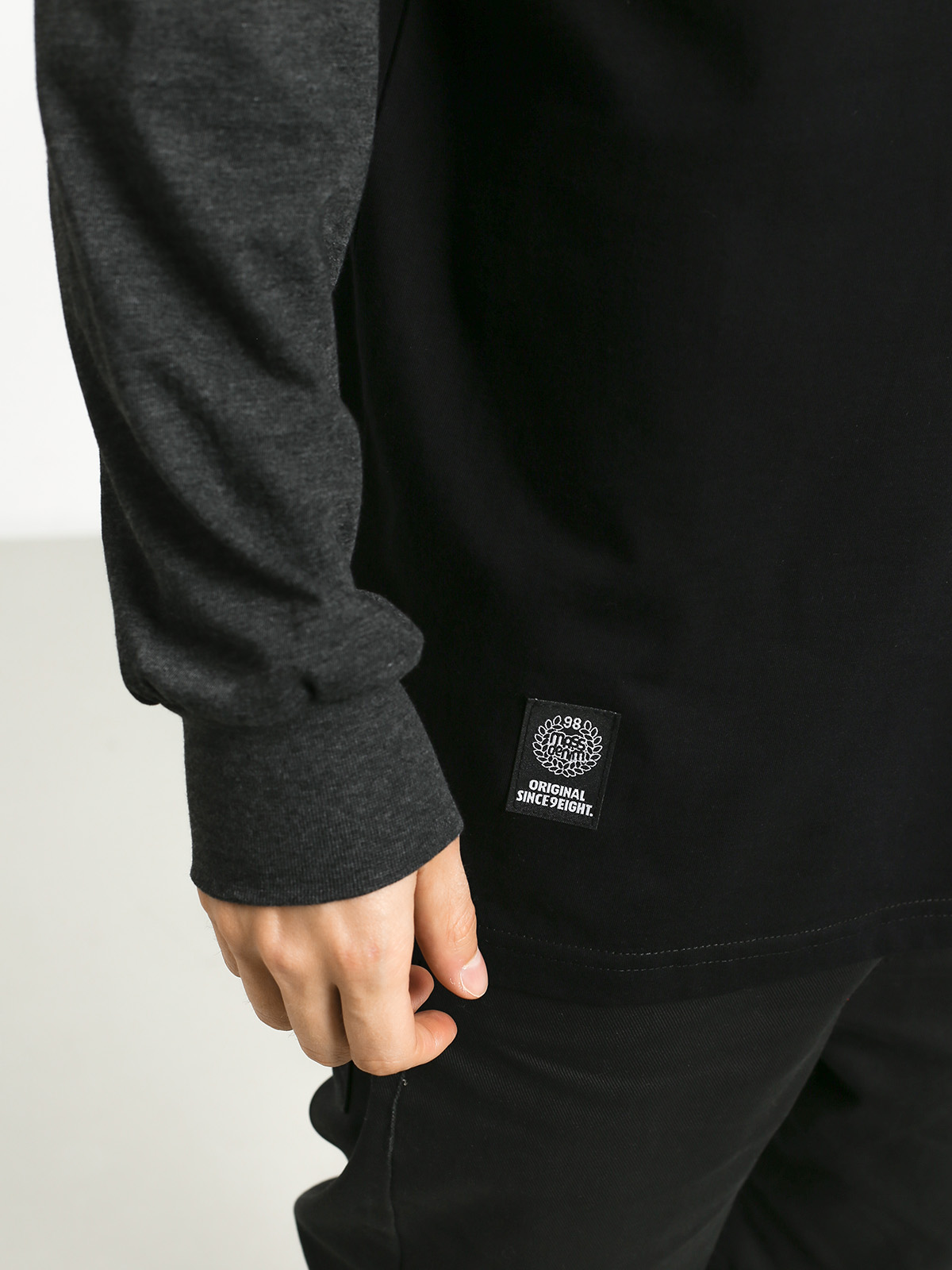 Triko MassDnm Classics Small Logo (black/dark heather grey)