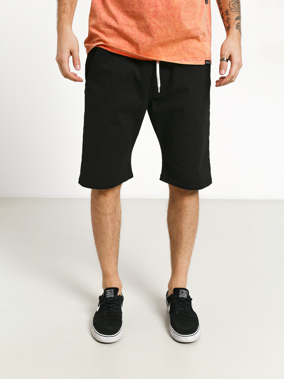 MassDnm Kraťasy Base Straight Fit (black)