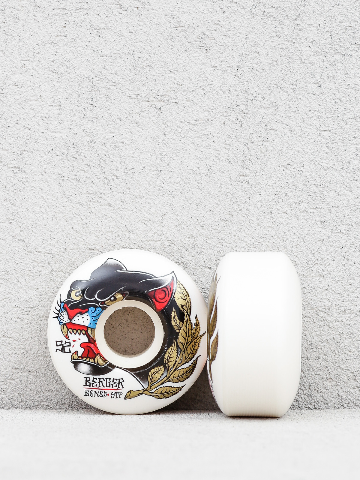 Kolečka Bones Berger Panthre Streettech Formula V3 (white/black)