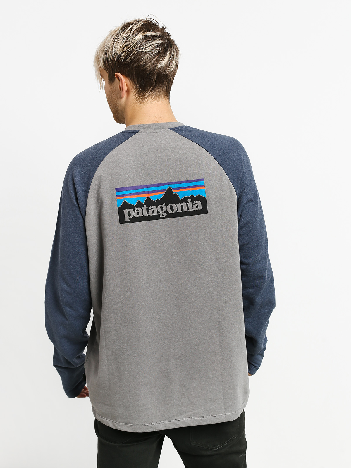 Mikina Patagonia P6 Logo Lw (feather grey w/dolomite blue)