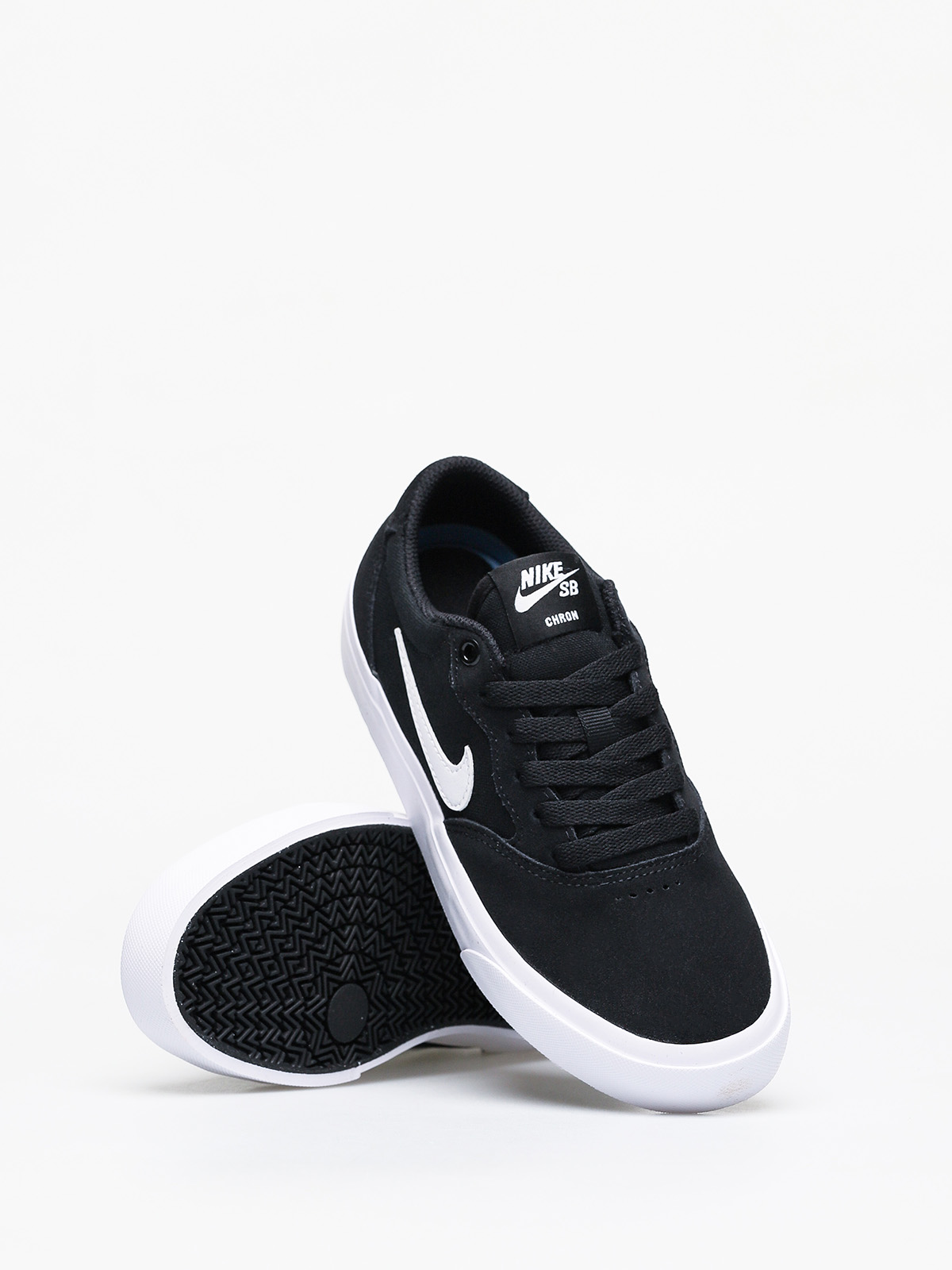 nike sb chron black and white