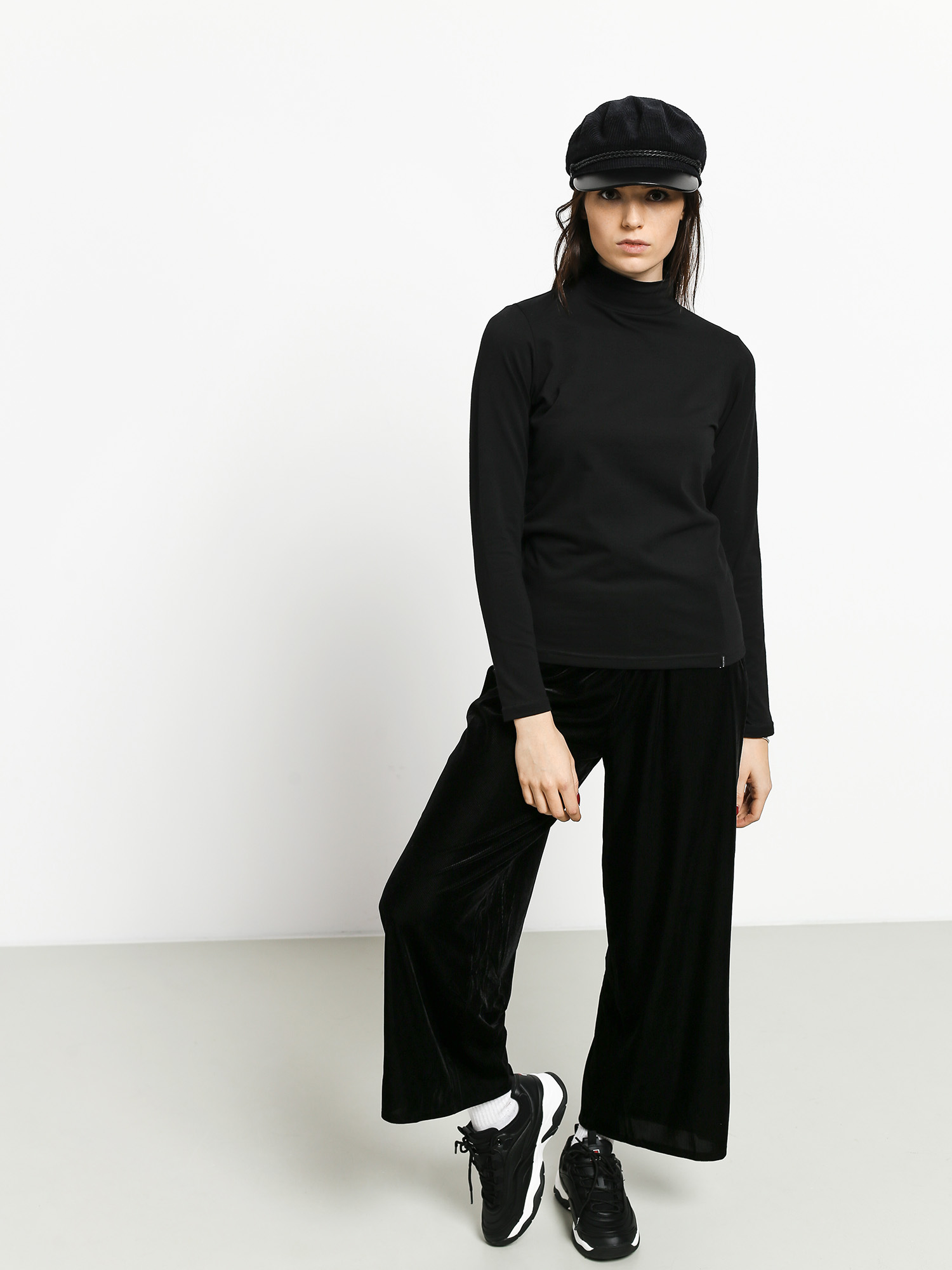 Triko The Hive Brushed Turtleneck Wmn (black)