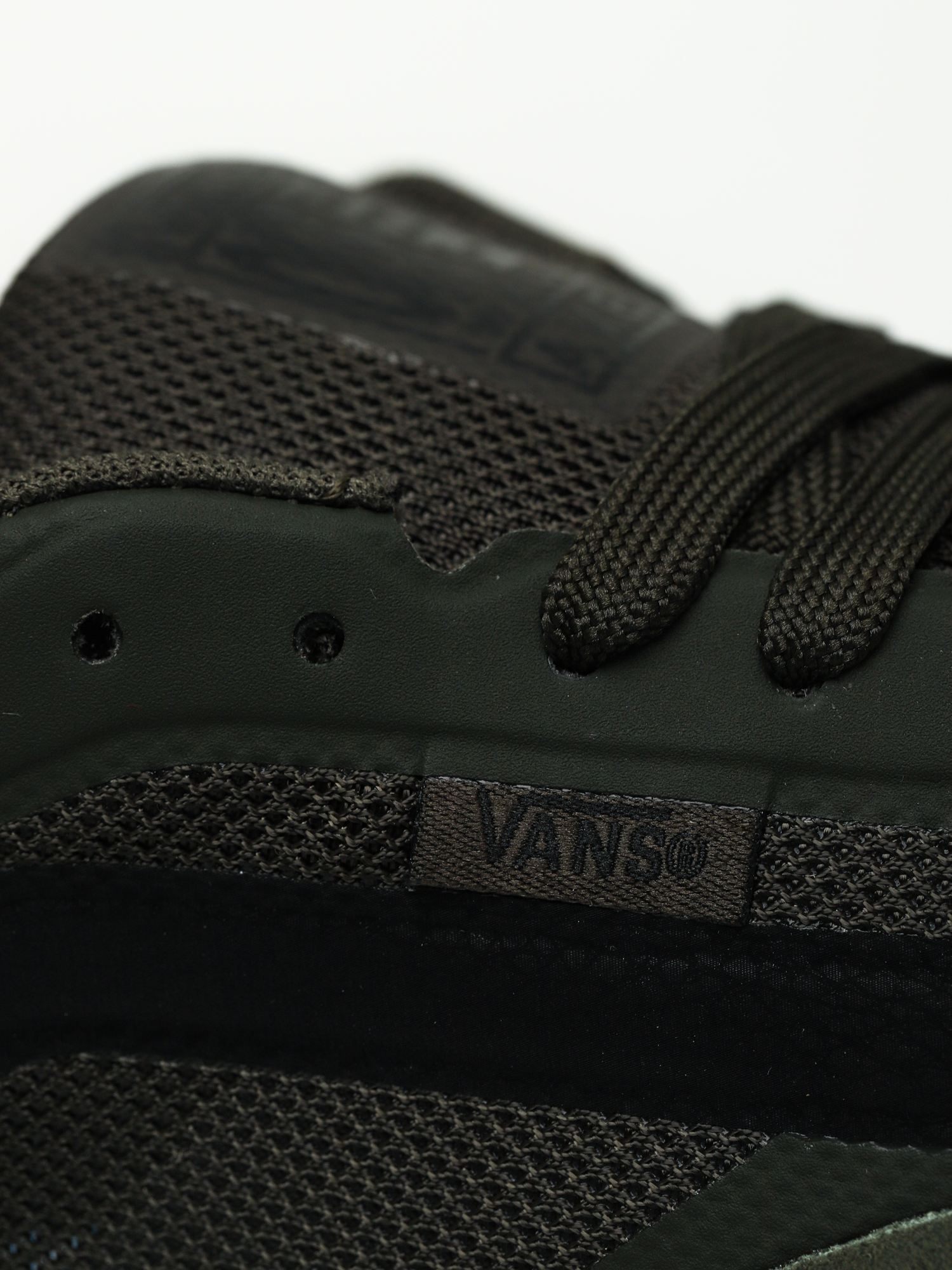 Boty Vans Ave Pro (rainy day/forest night/black)