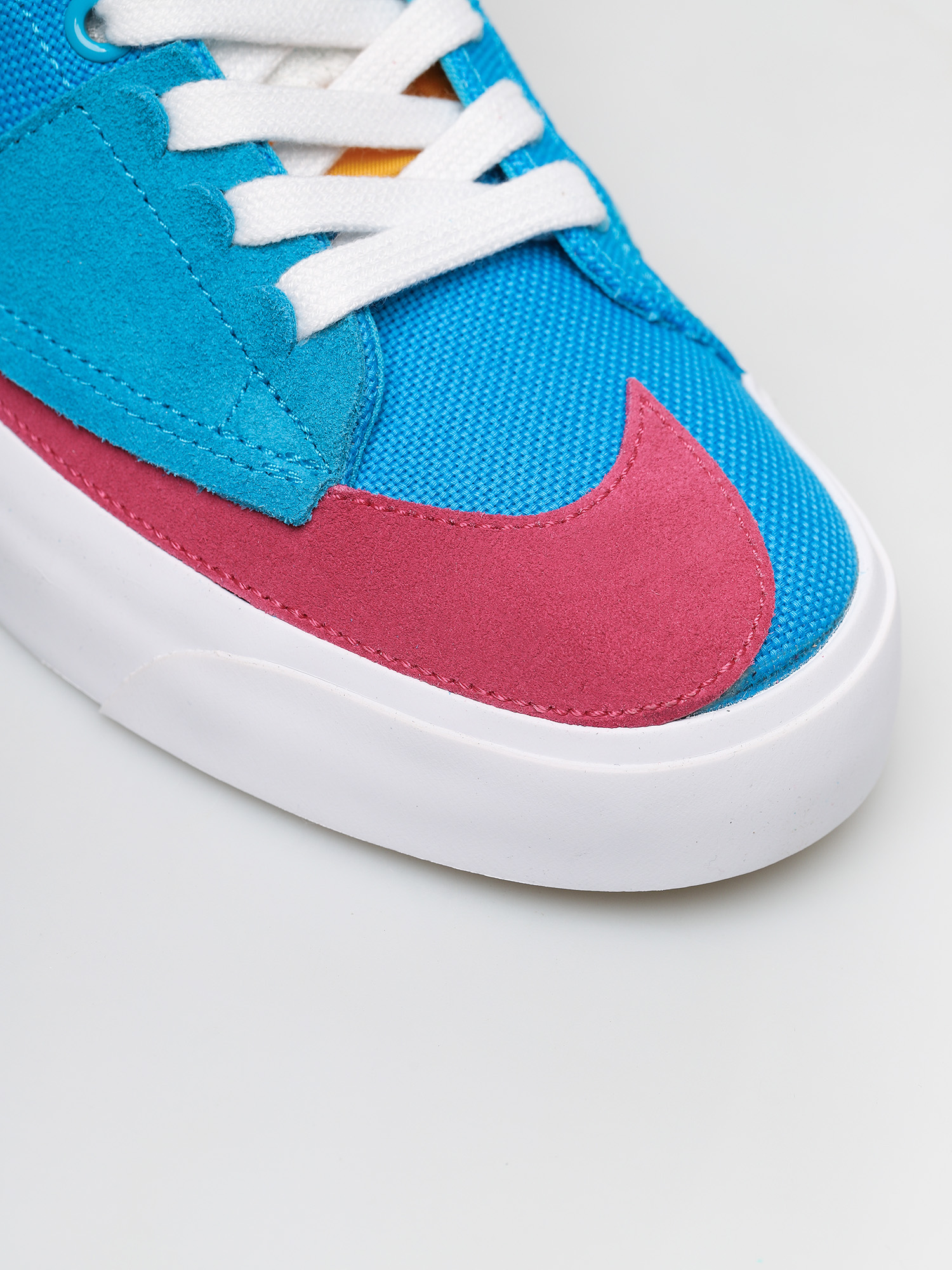 Boty Nike SB Zoom Blazer Mid Edge (laser blue/watermelon university gold)