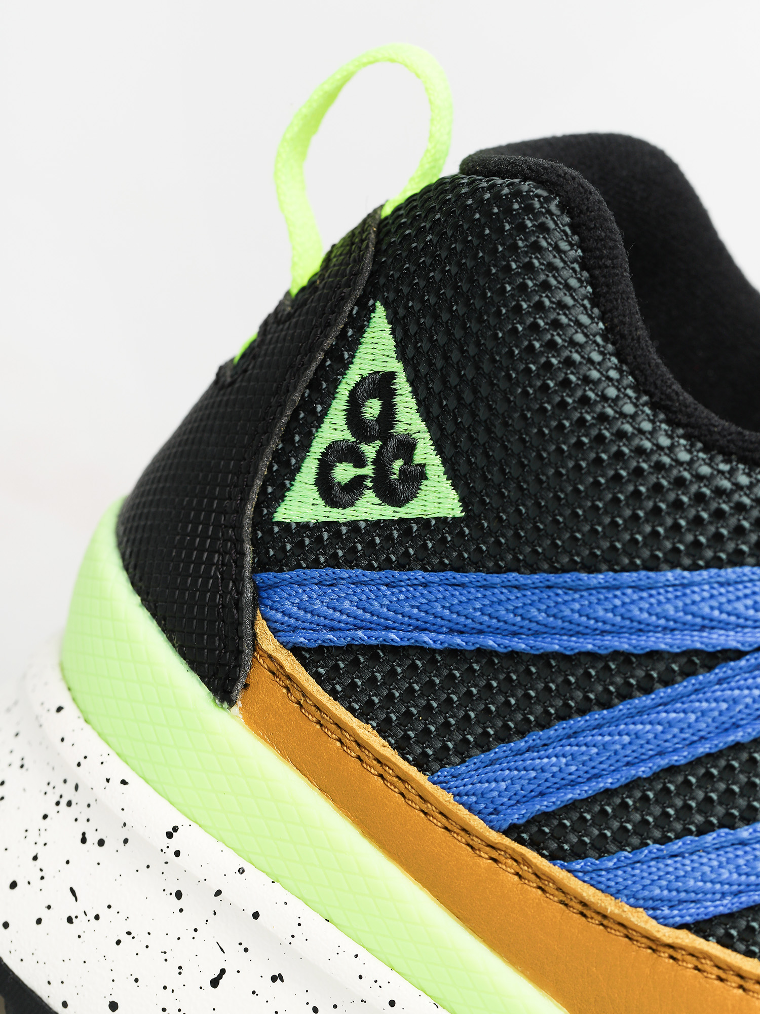 Boty Nike Okwahn II ACG (dark citron/volt glow outdoor green)