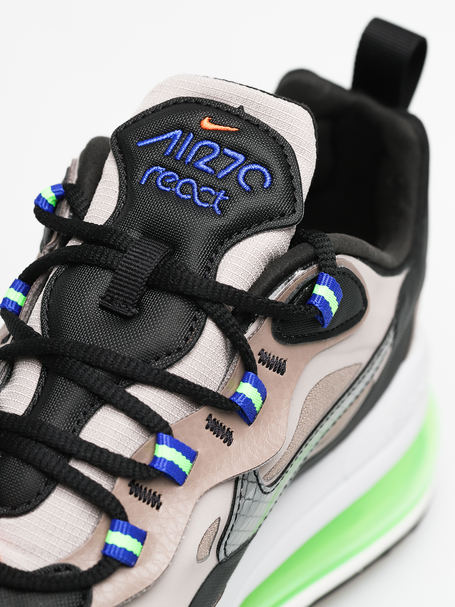 Boty Nike Air Max 270 React Wtr (sepia stone/black moon particle)