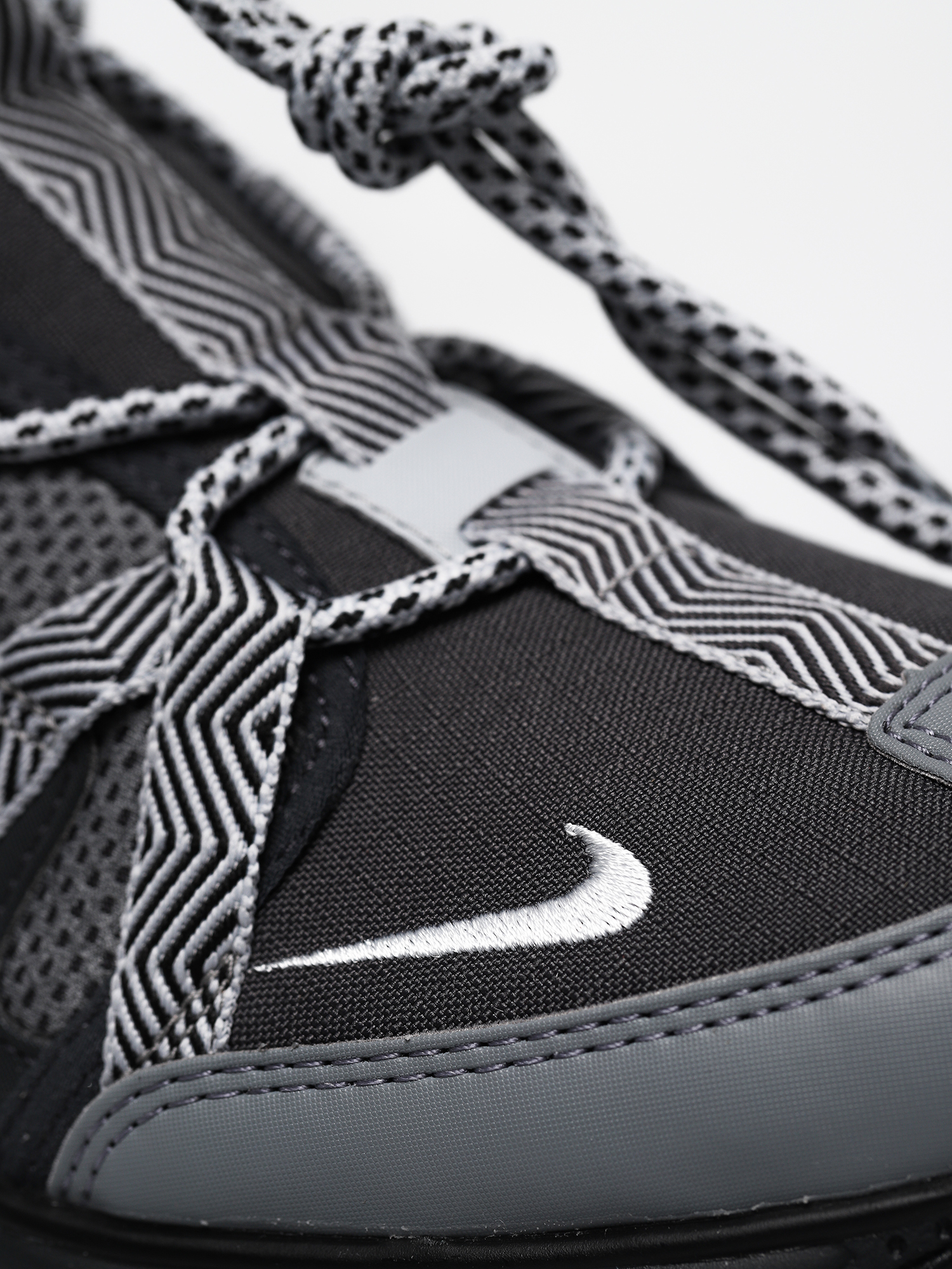 Boty Nike Air Max 270 Bowfin (anthracite/metallic silver cool grey)