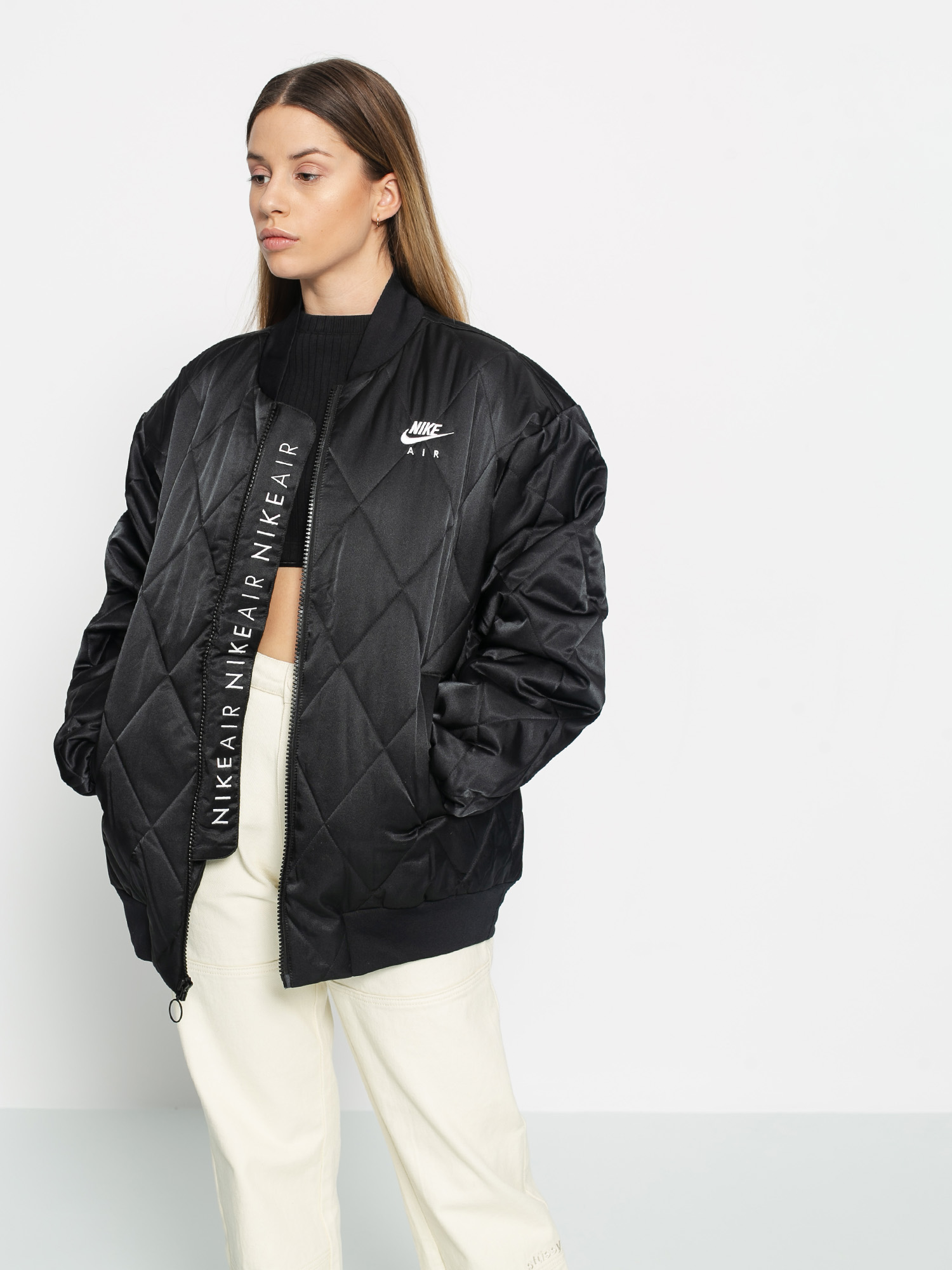 Bunda Nike Air Syn Fill Jkt Satn Wmn (black/black/white)