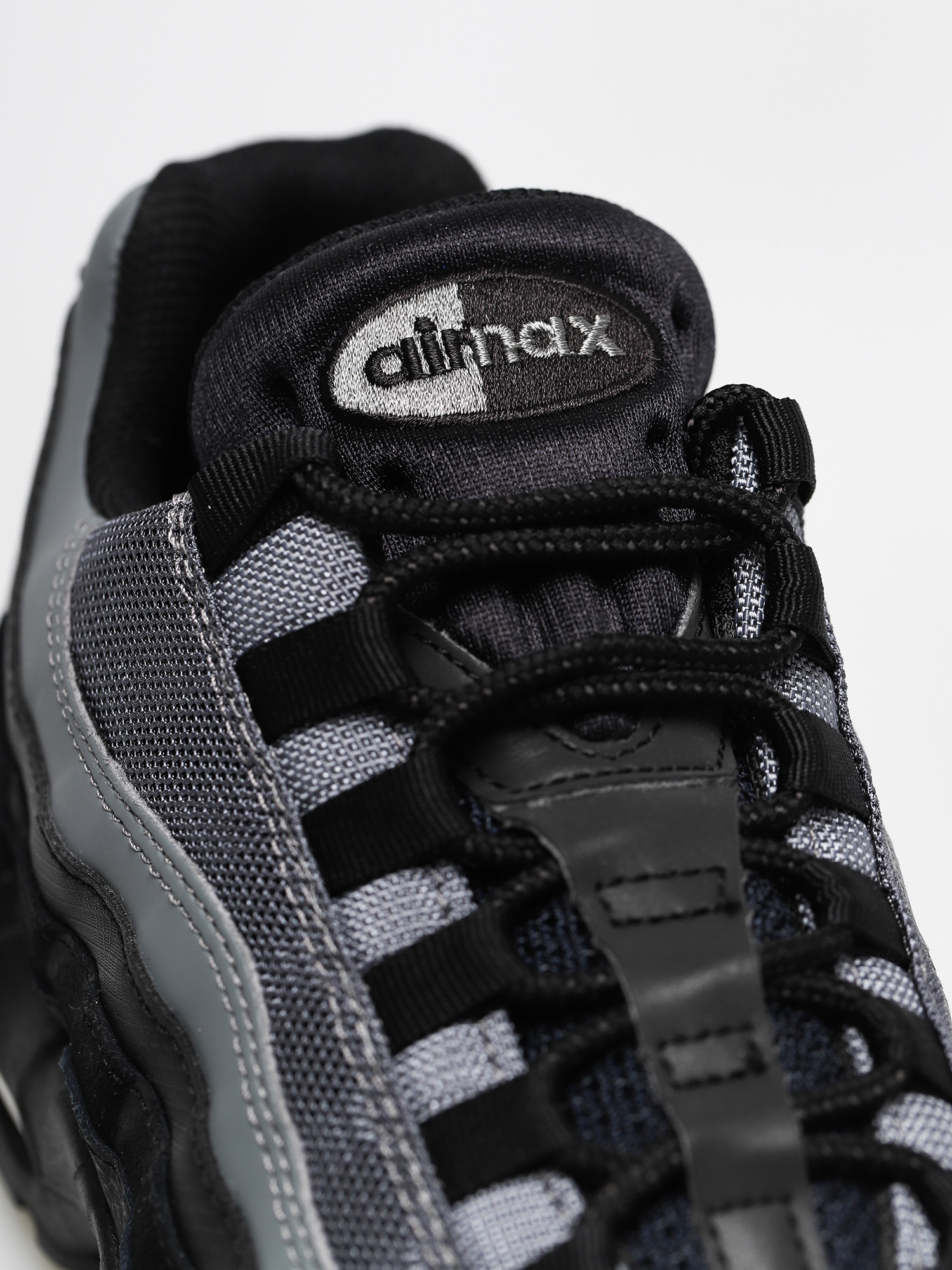 Boty Nike Air Max 95 Essential (black/white smoke grey)