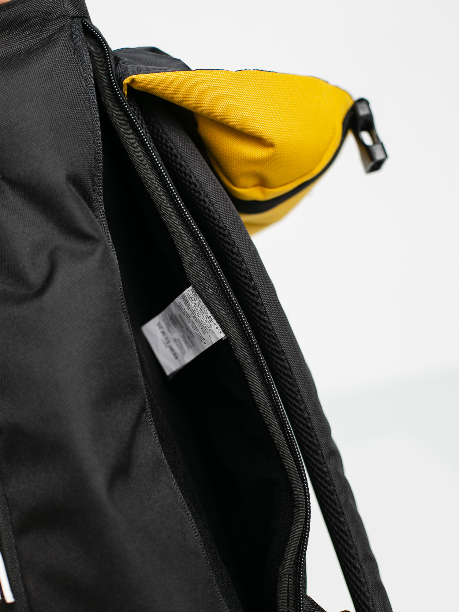 Batoh Volcom Ruckfold (gold)