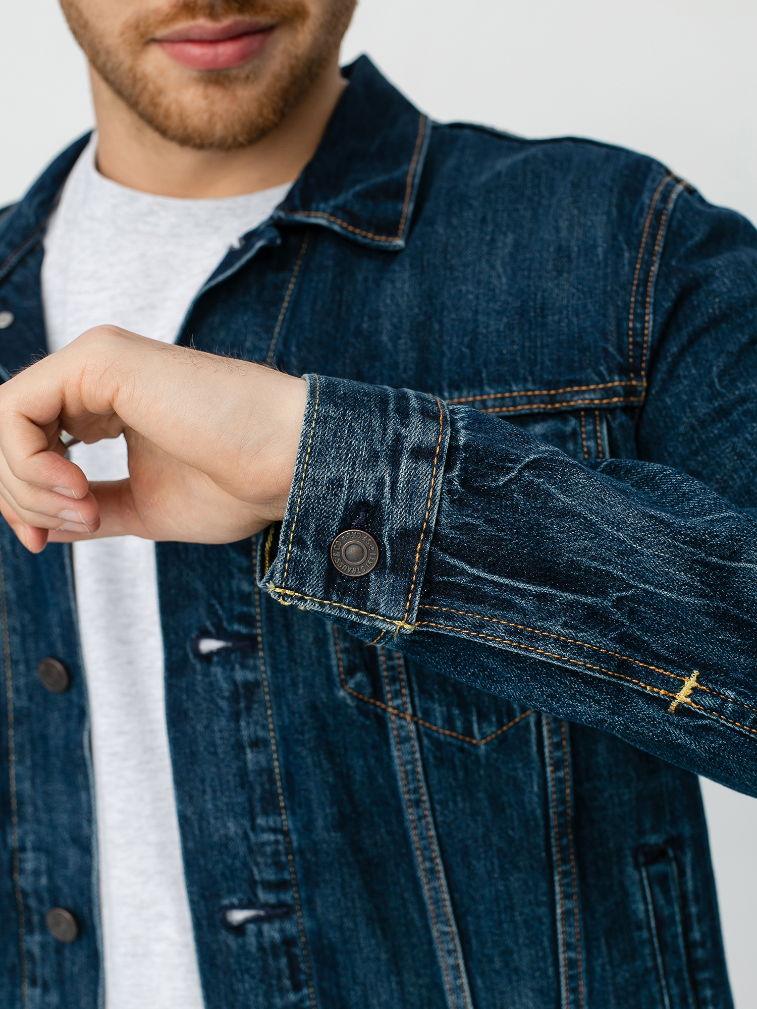 Bunda Levi's® The Trucker Palmer (med indigo/worn in)