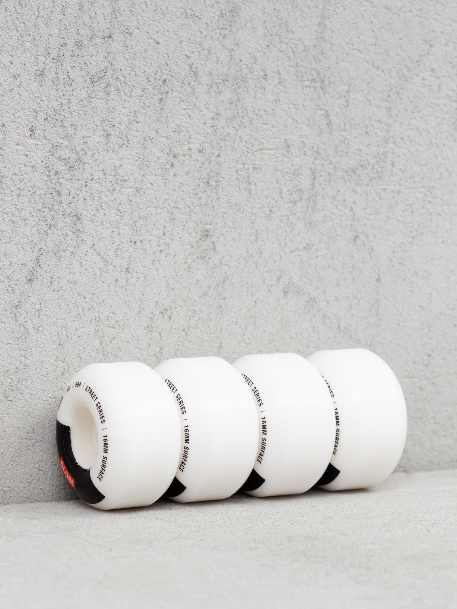 Kolečka Globe G1 (white/black/bar)