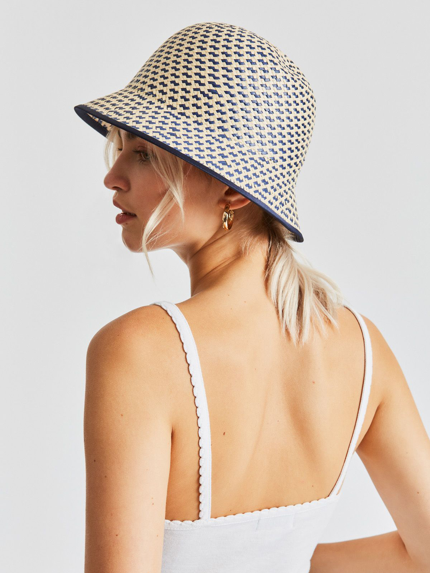 Klobouk Brixton Essex Straw II Bucket Hat Wmn (navy/tan)