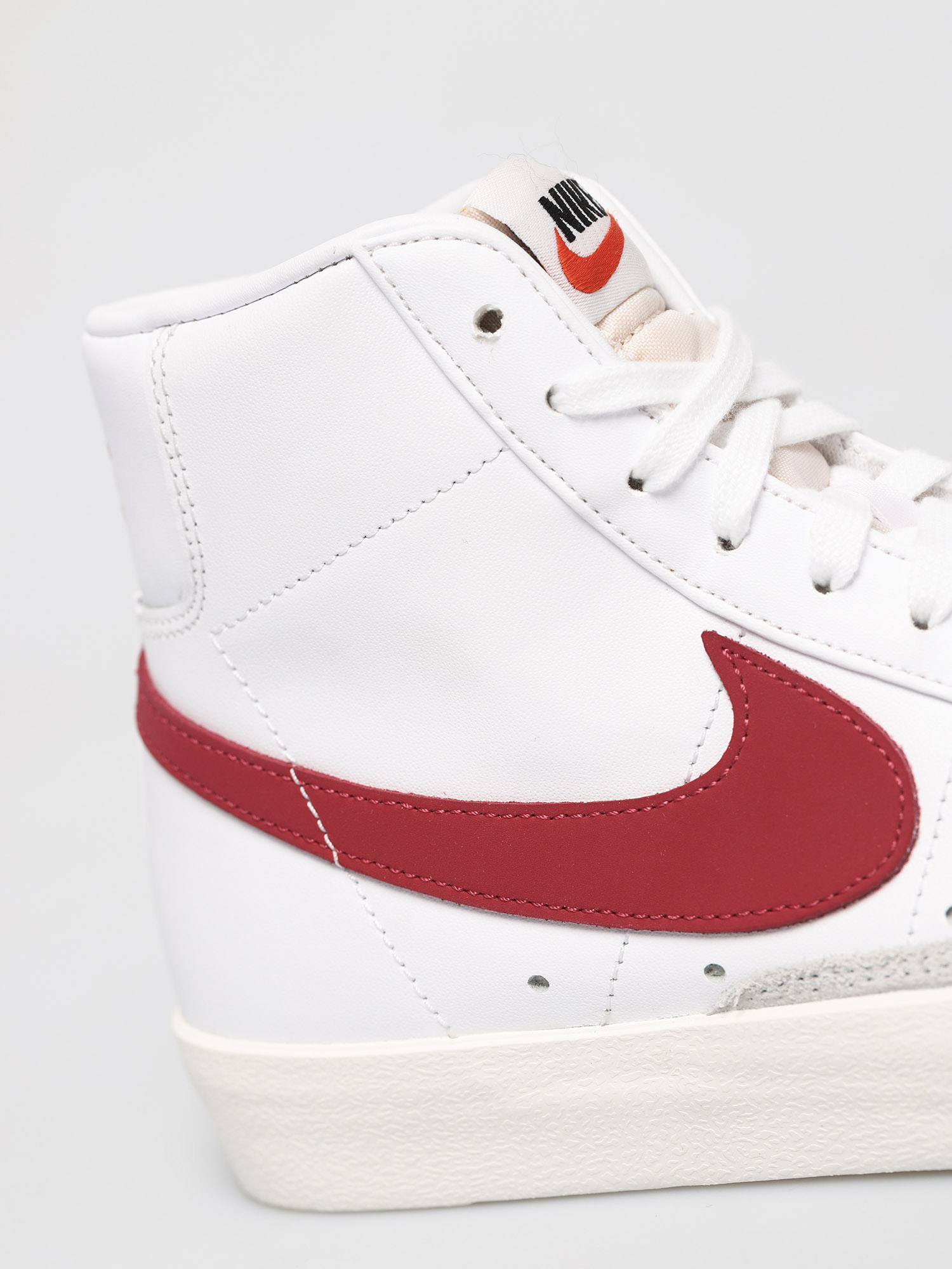 Boty Nike Blazer Mid 77 Vintage (white/worn brick sail)