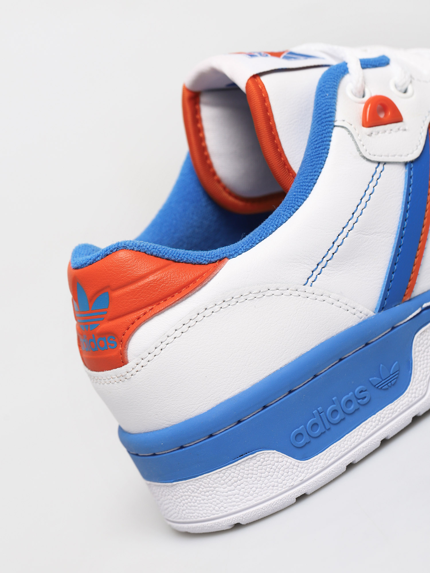Boty adidas Originals Rivalry Low (ftwwht/blue/orange)