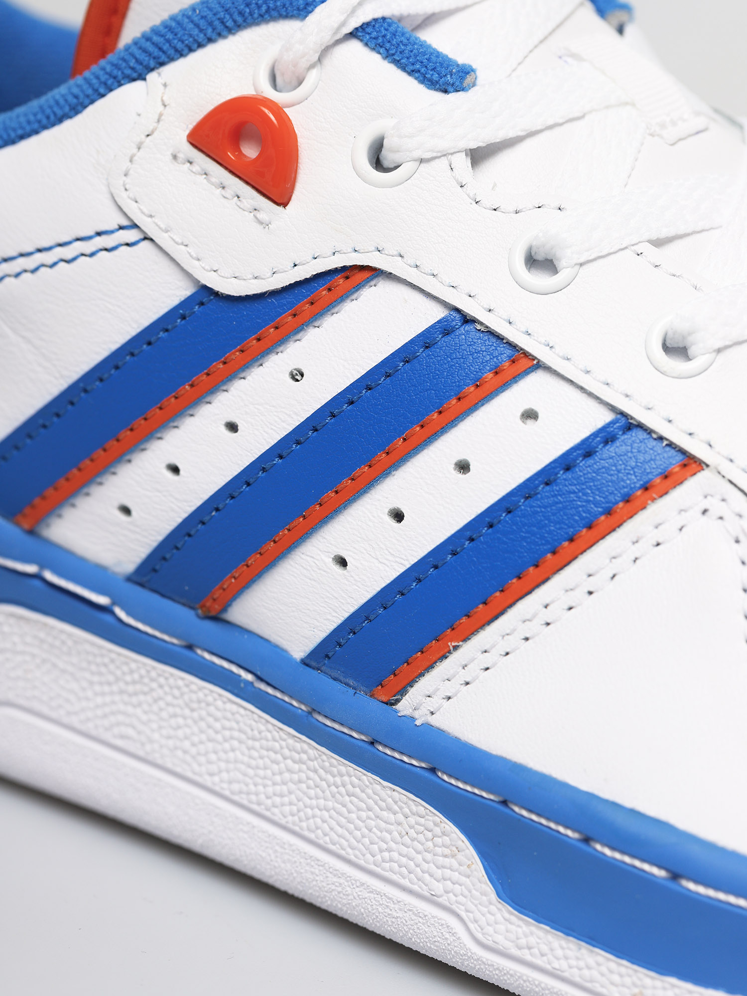 Boty adidas Originals Rivalry Low (ftwwht/blue/orange)
