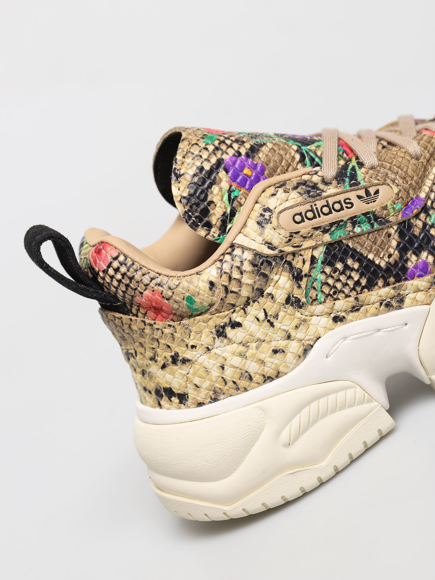 Boty adidas Originals Supercourt Rx Wmn (stpanu/stpanu/cblack)