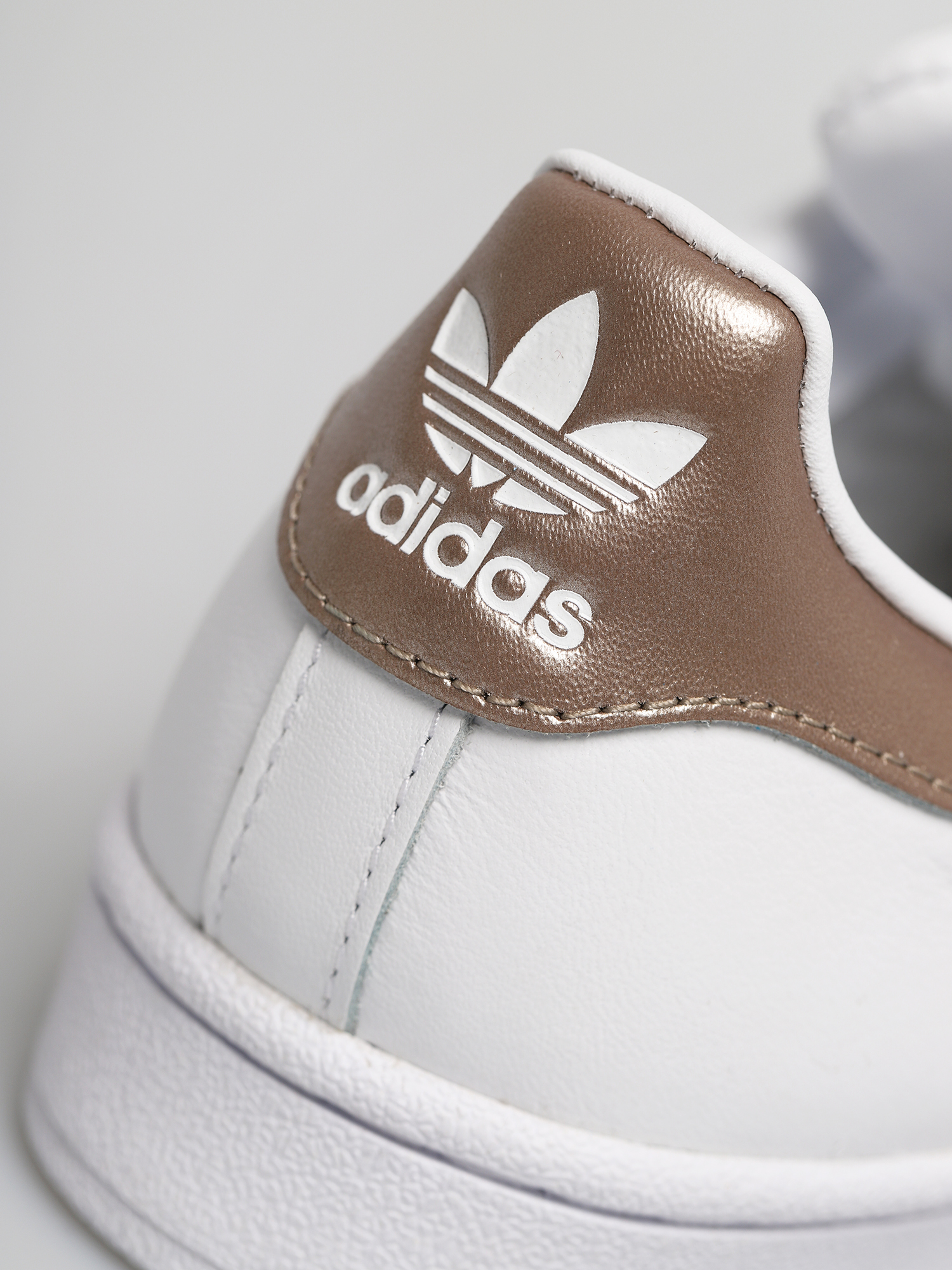 Boty adidas Originals Superstar Wmn (ftwr white/cyber met./ftwr white)