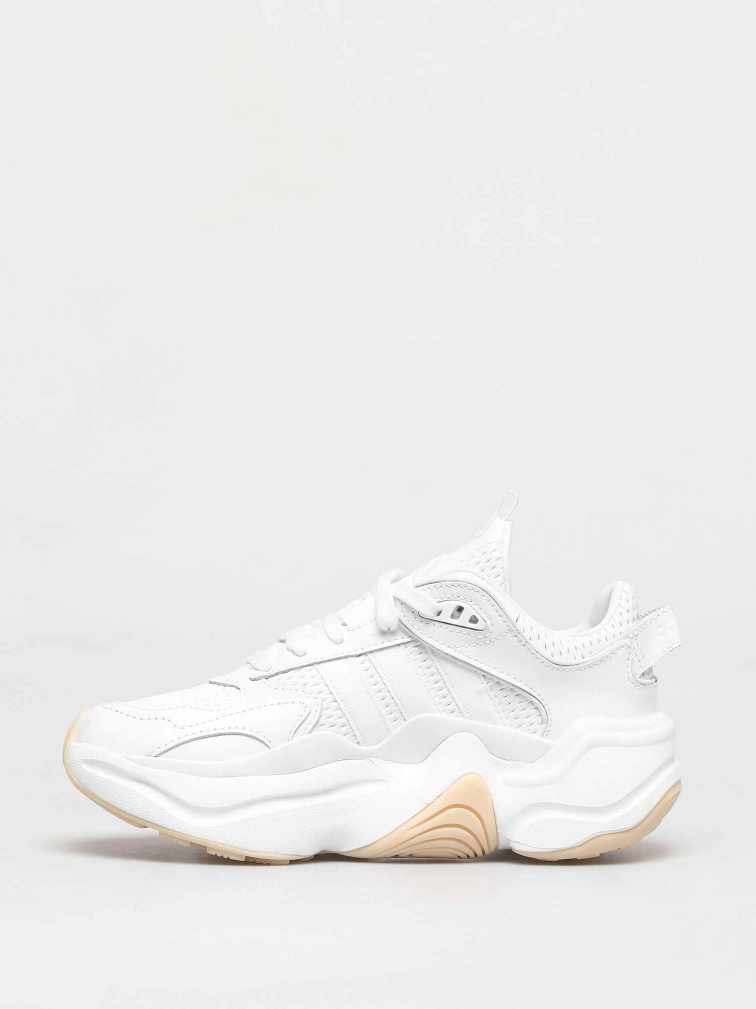 Boty adidas Originals Magmur Runner Wmn (ftwr white/ftwr white/core black)