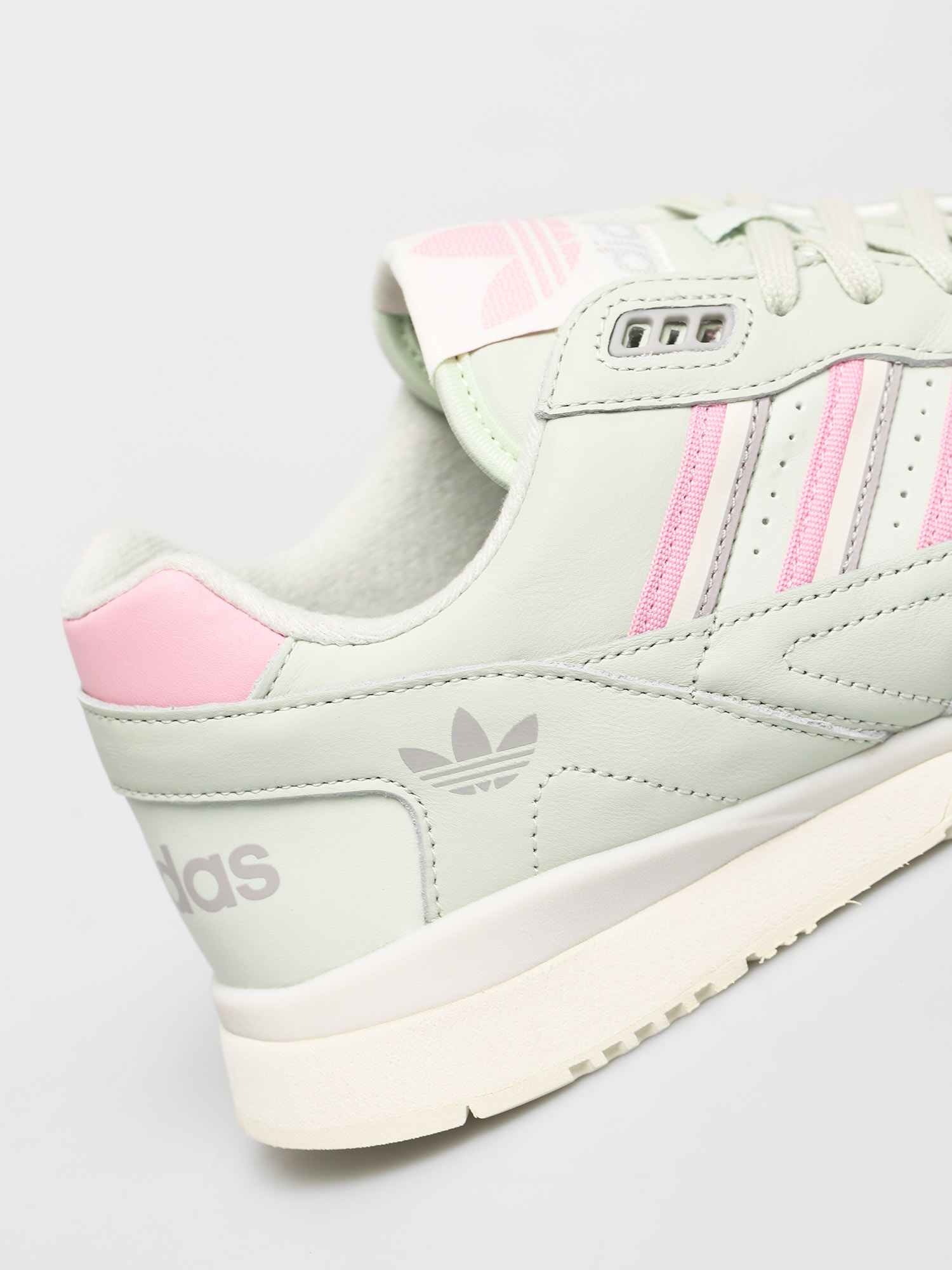 Boty adidas Originals A.R. Trainer (lingrn/trupnk/owhite)