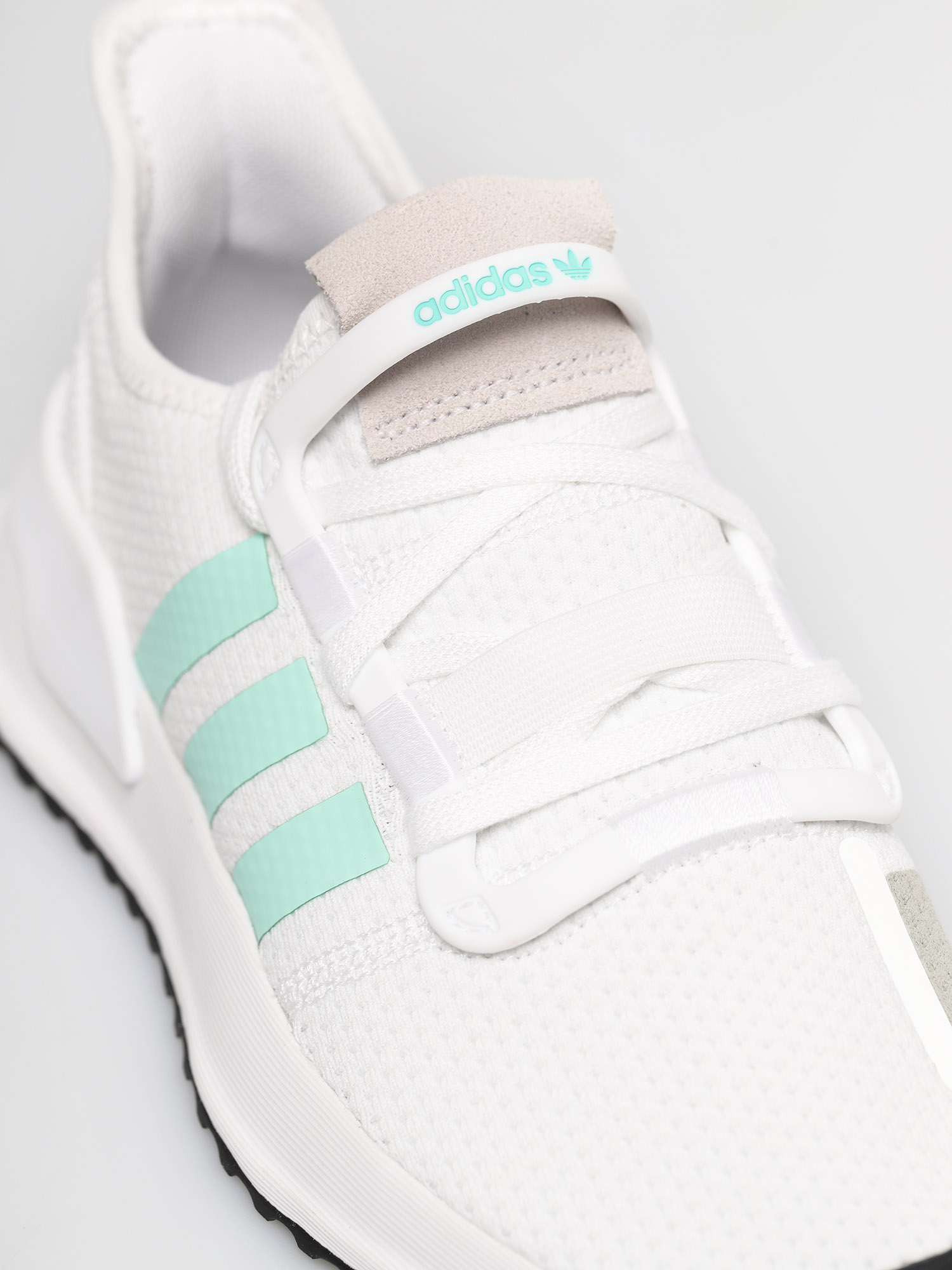 Boty adidas Originals U Path Run Wmn (ftwwht/clemin/cblack)