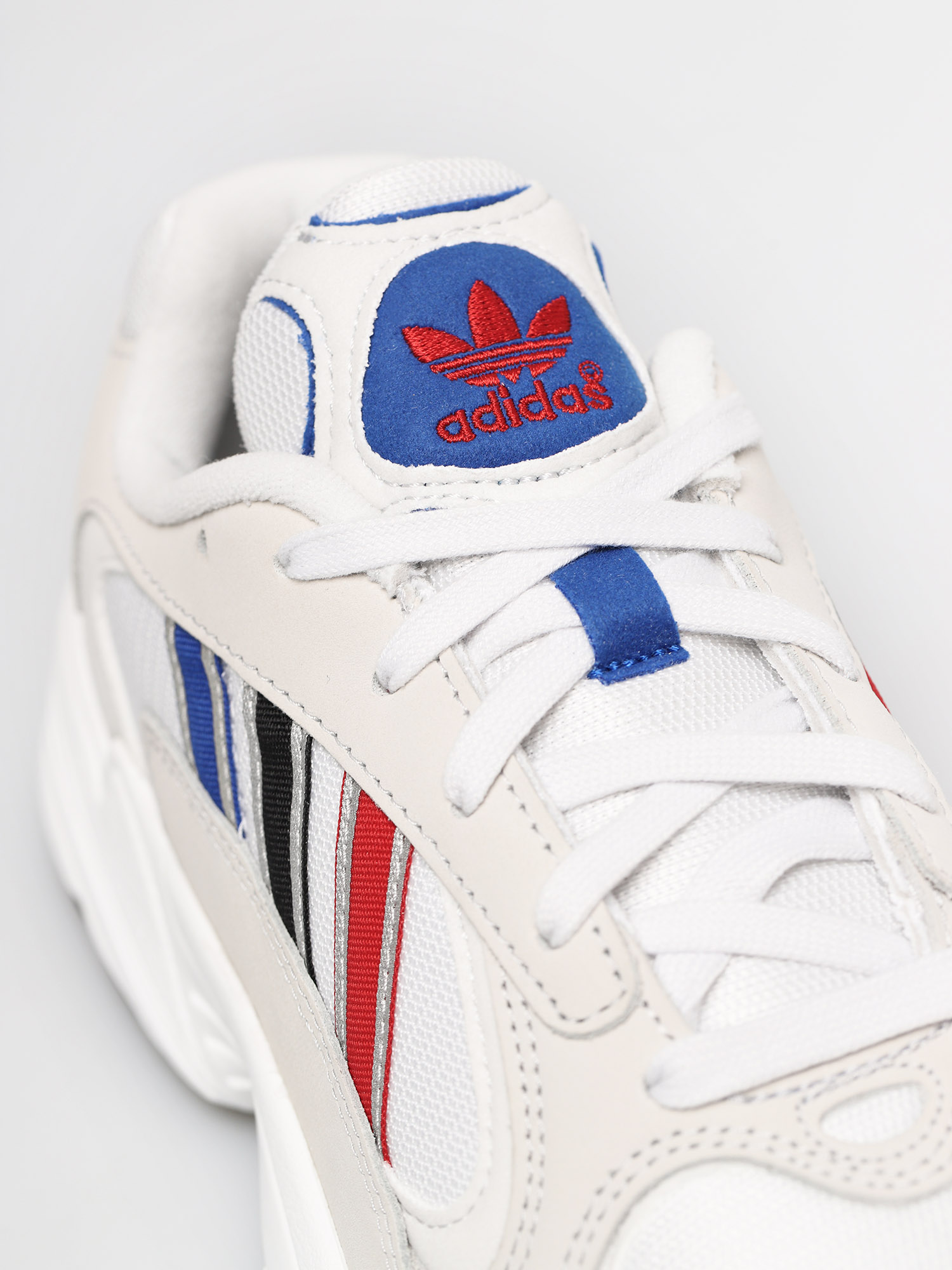 Boty adidas Originals Yung-1 (crystal white/silver met/core black)