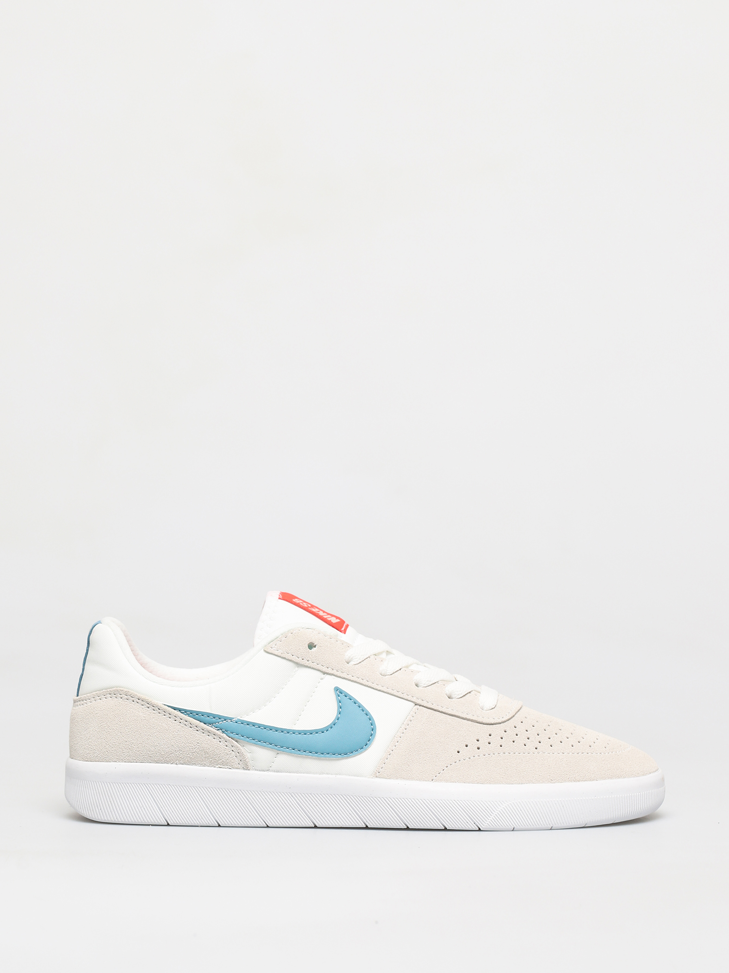 nike sb team classic summit white