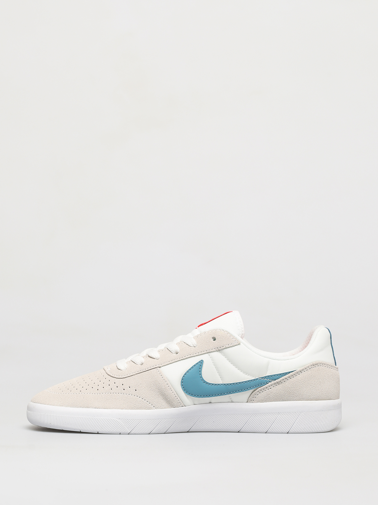 Boty Nike SB Team Classic (summit white/cerulean white)