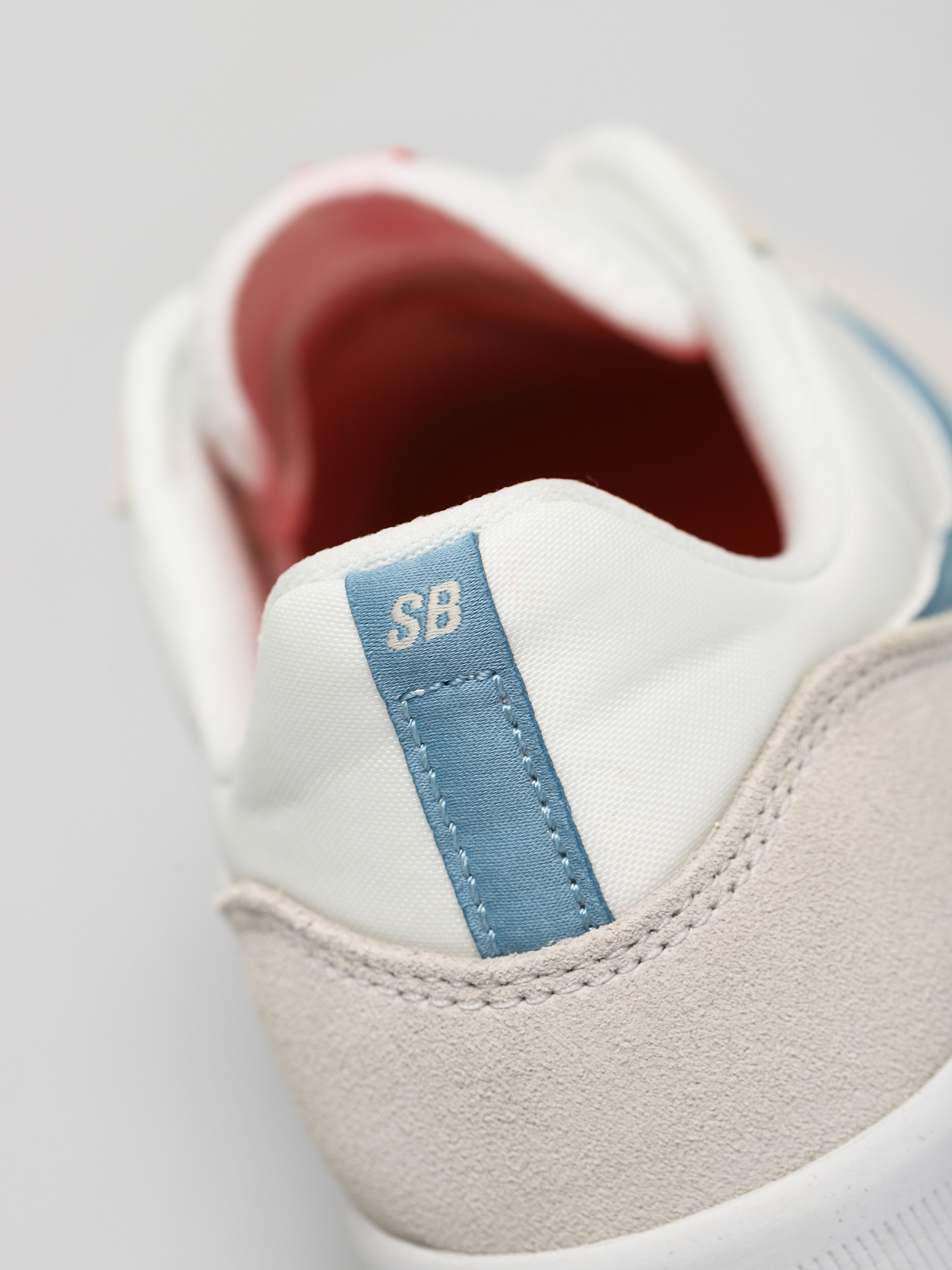Boty Nike SB Team Classic (summit white/cerulean white)
