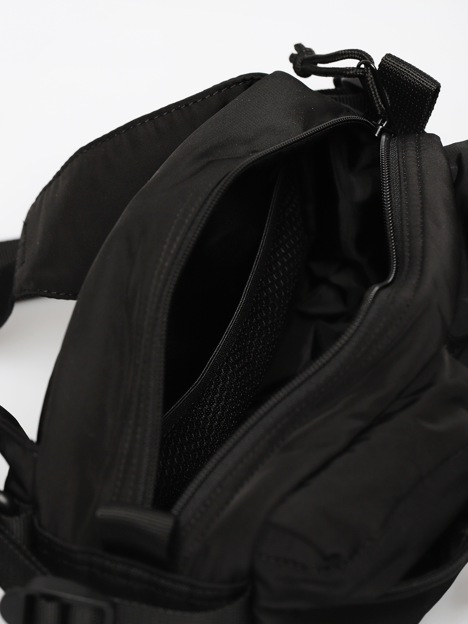 Ledvinka Carhartt WIP Military (black/black)