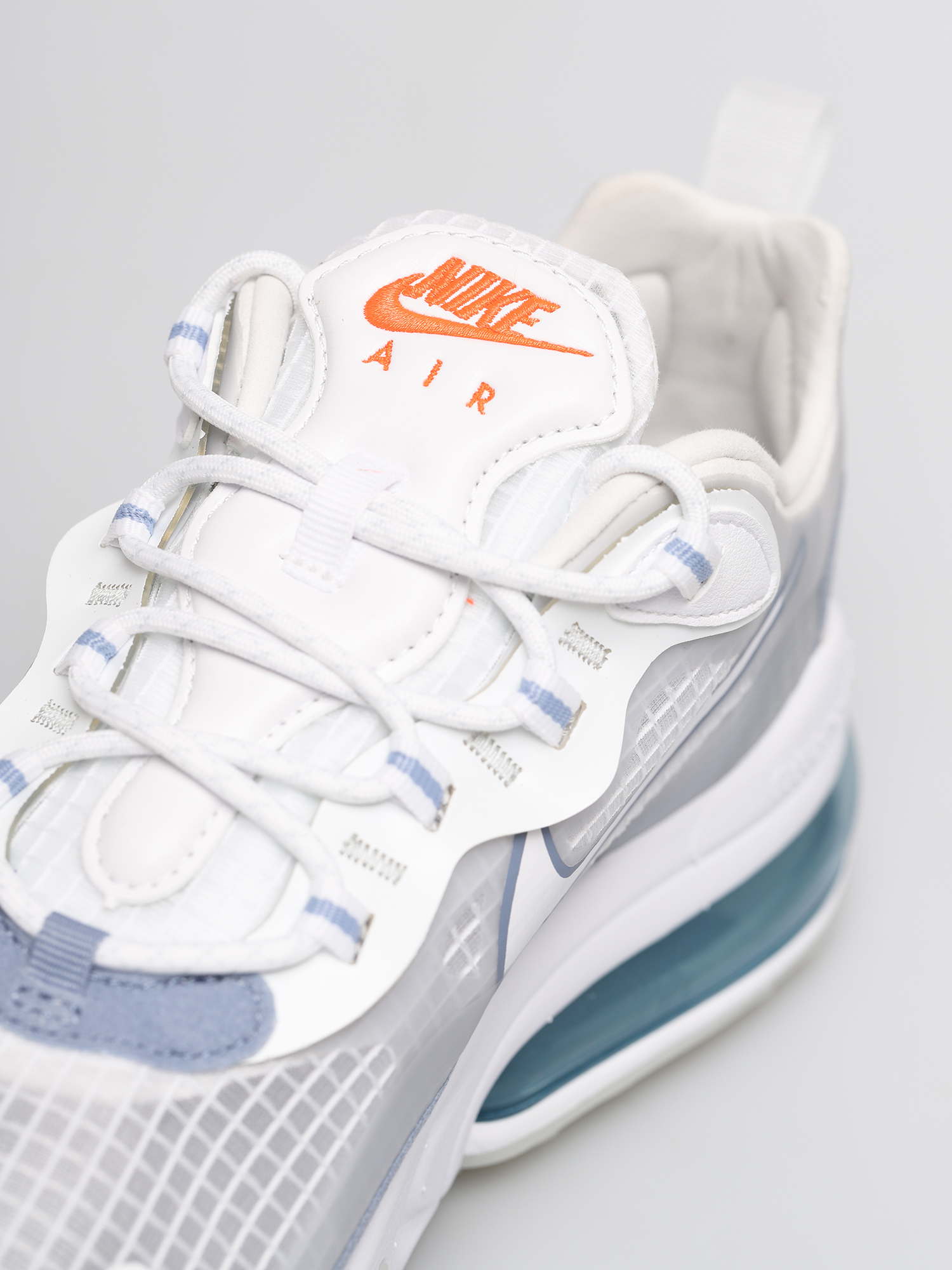 Boty Nike Air Max 270 React Se (white/white pure platinum indigo fog)