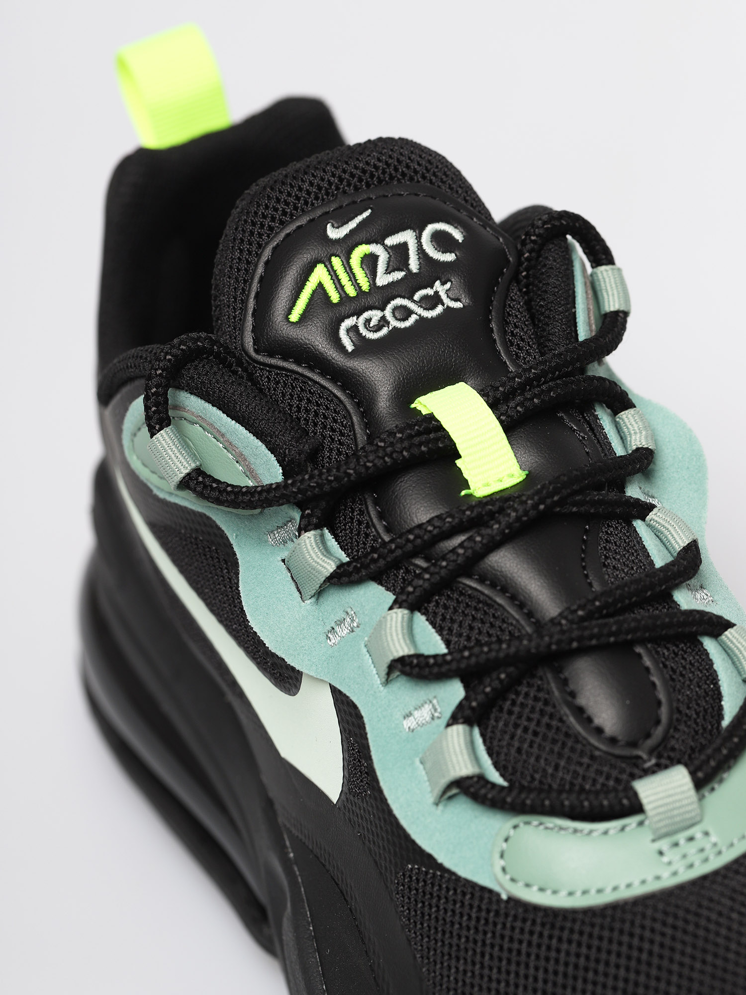 Boty Nike Air Max 270 React (black/pistachio frost silver pine volt)
