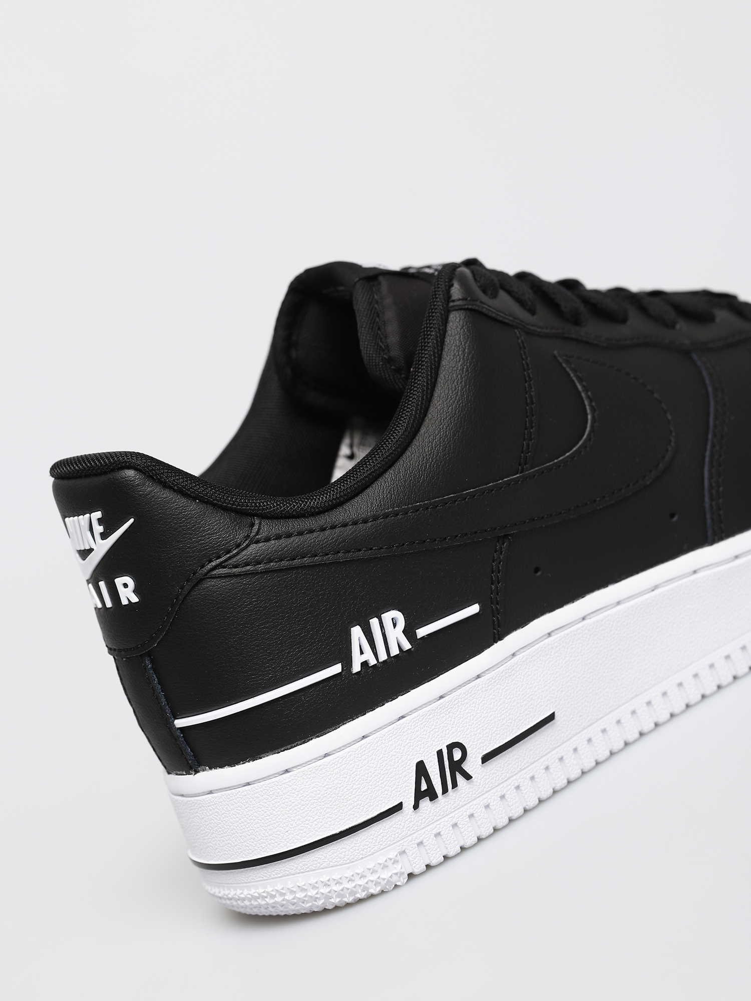 Boty Nike Air Force 1 07 (black/black white)