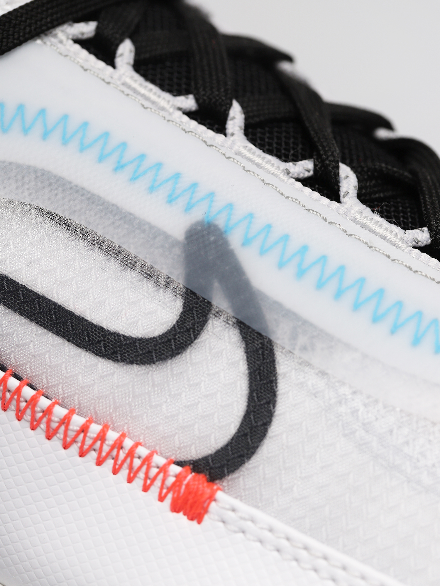 Boty Nike Air Max 2090 (white/black pure platinum bright crimson)