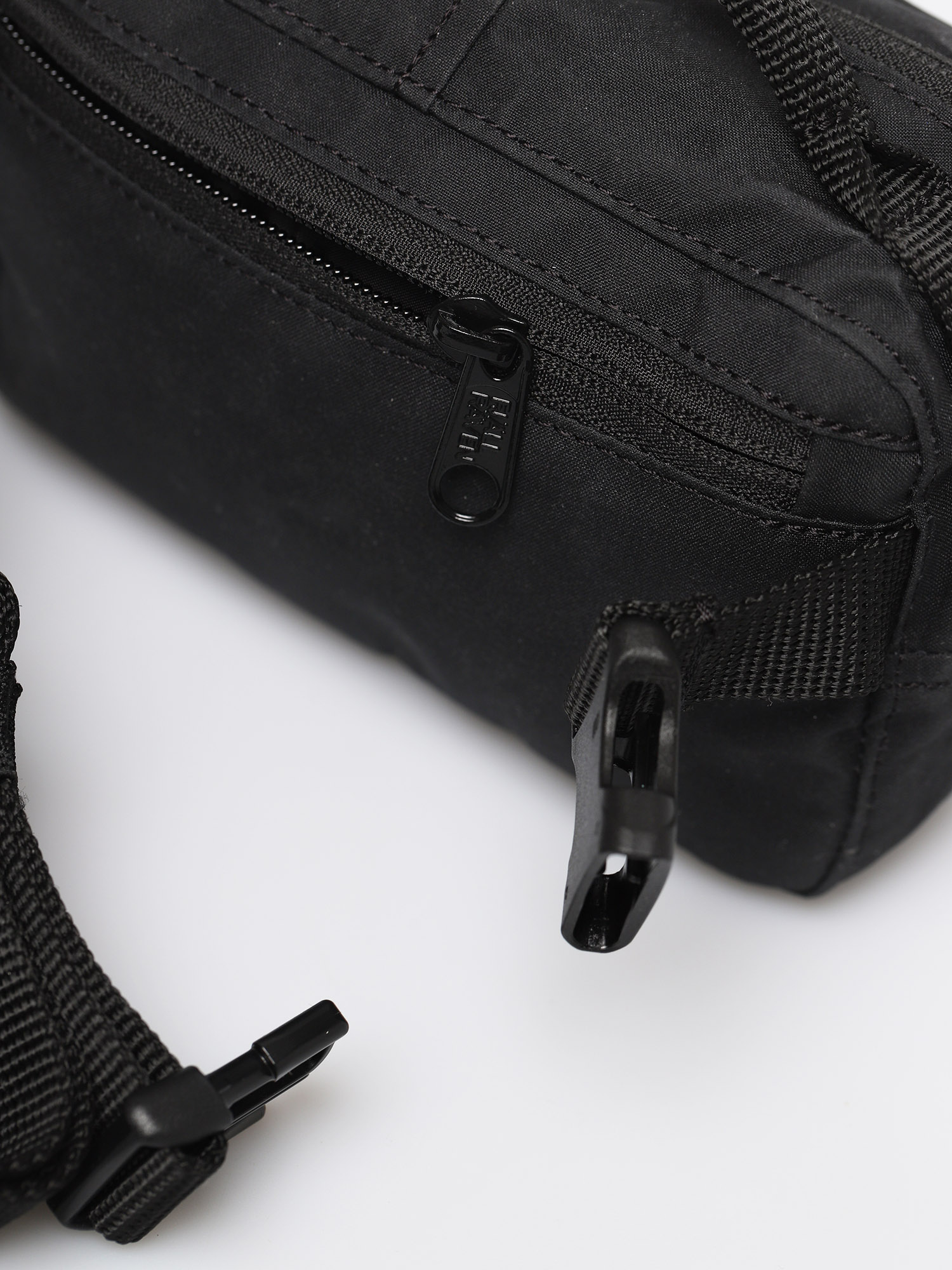 Ledvinka Fjallraven Kanken Hip Pack (black)