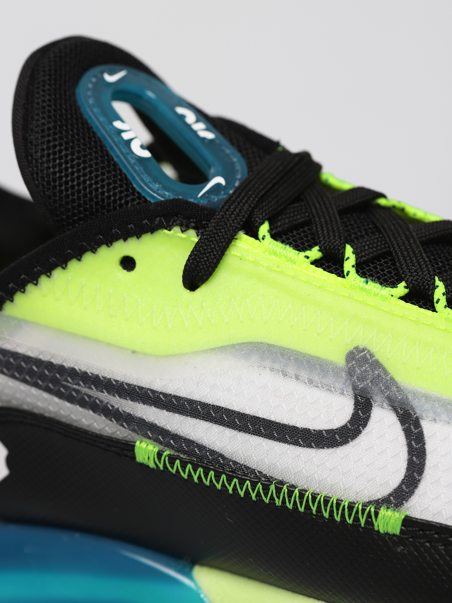 Boty Nike Air Max 2090 Wmn (white/black volt valerian blue)