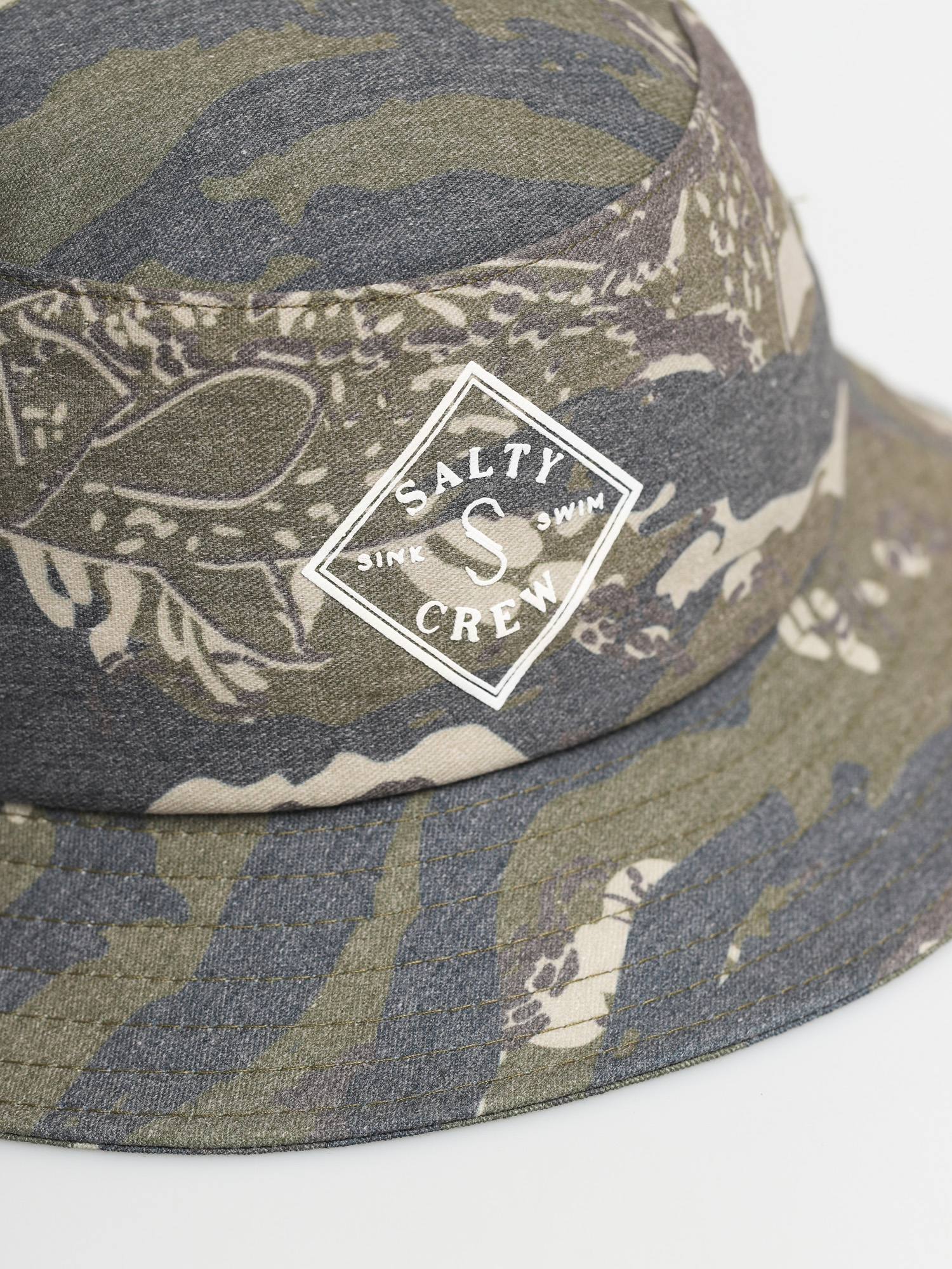 Klobouk Salty Crew Covert Bucket (camo)