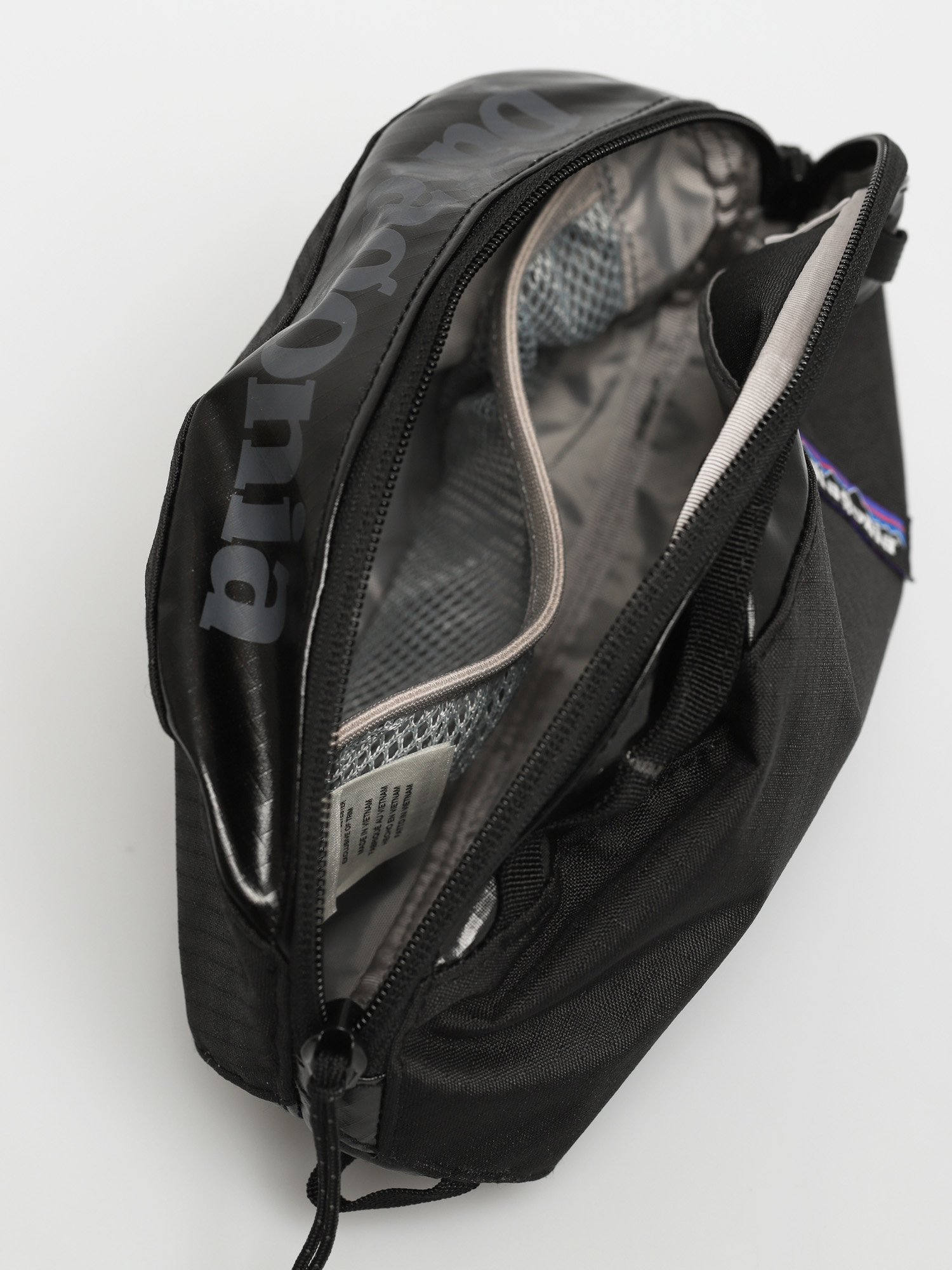 Kosmetická taška Patagonia Black Hole Cube Small (black)