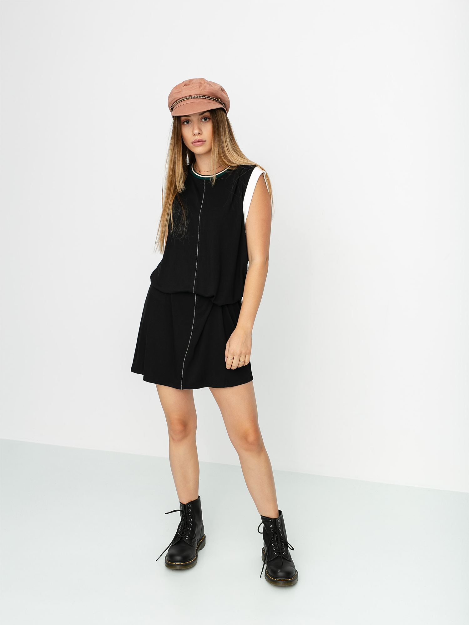 Šaty  Volcom Ivol 2 Wmn (black)