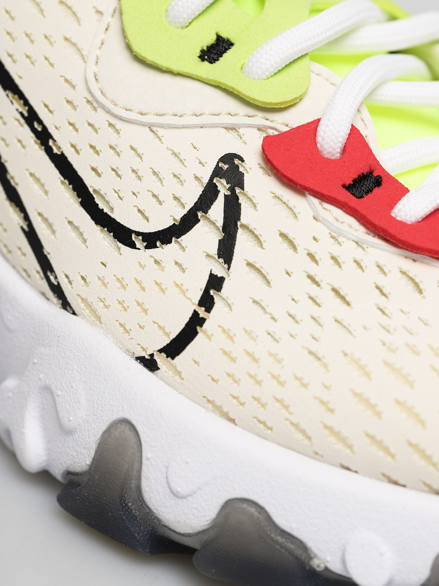 Boty Nike React Vision Wmn (pale ivory/black volt laser crimson)